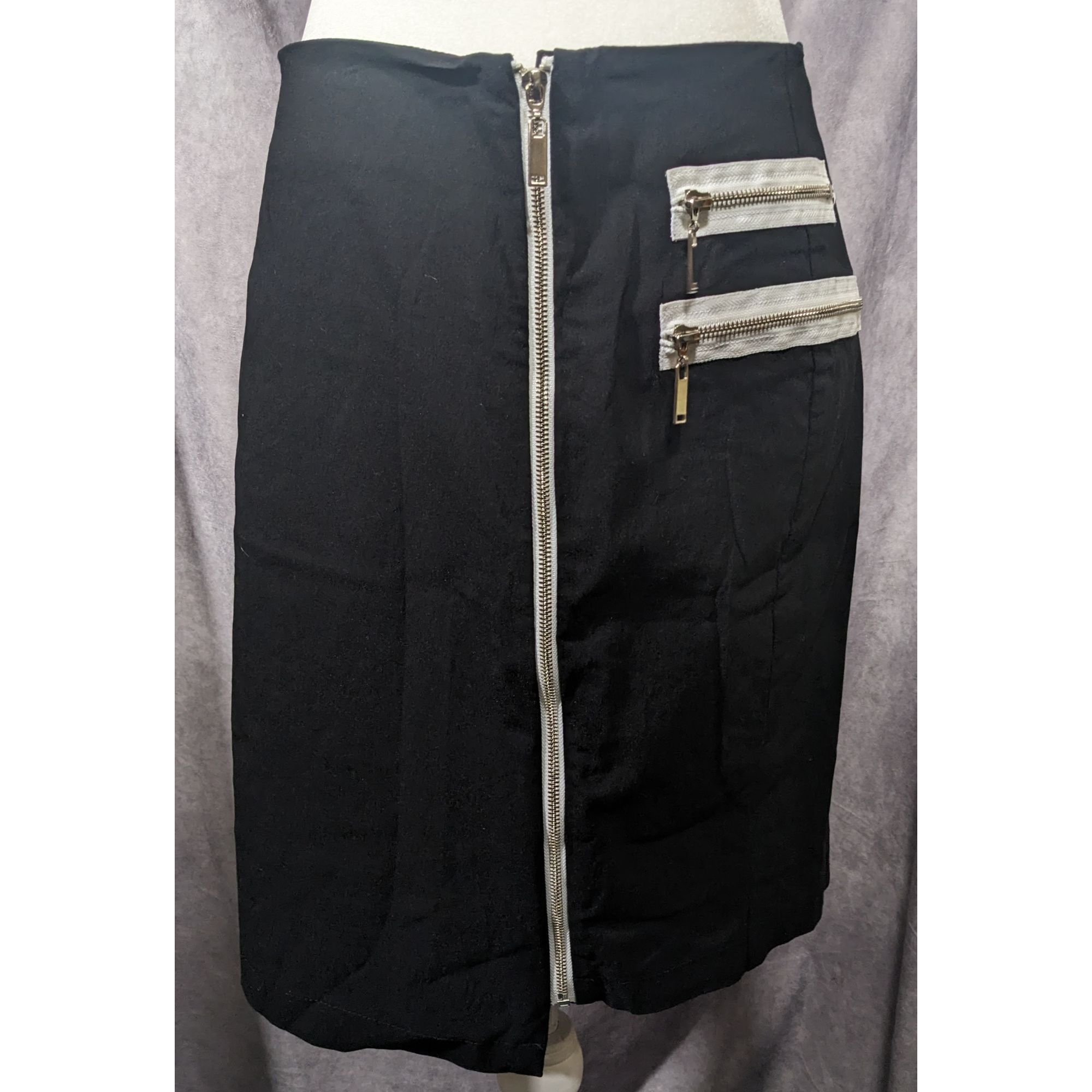 Insight Insight Gothic Black And White Asymmetrical Knee Length Skir Size 28" / US 6 / IT 42 - 6 Thumbnail