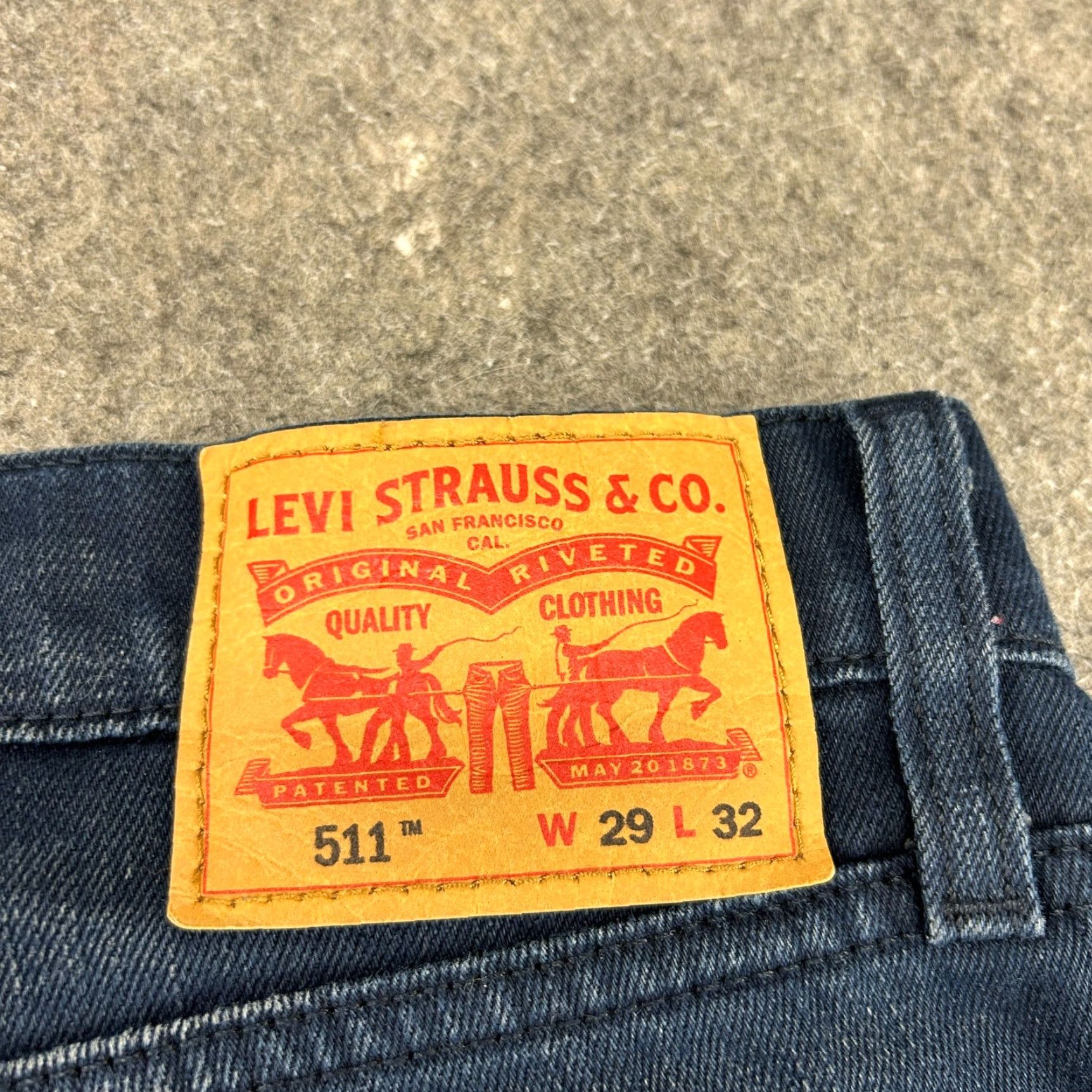 Levi's Levi's 511 Jeans Mens 29x32 Blue Skinny Leg Slim Fit Dark Wash Stretch Denim Size US 29 - 7 Thumbnail