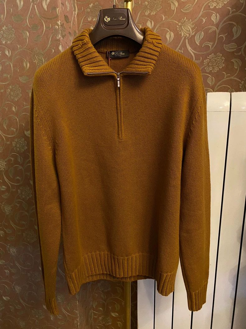 LORO PIANA A thick sheep sweater