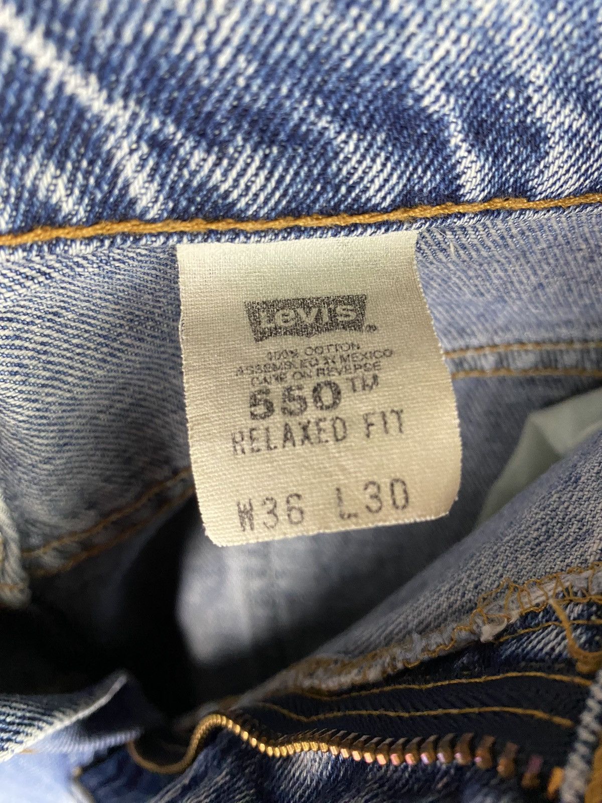 Levi's × Levi's Vintage Clothing × Vintage Vintage Levi’s 550 Relaxed Fit Jeans - W36 L30 Size US 36 / EU 52 - 10 Thumbnail