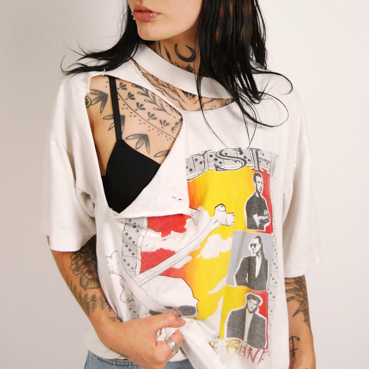Vintage Vintage Rush T-shirt (XL) vintage 1992 white roll the bones Size US XL / EU 56 / 4 - 4 Thumbnail