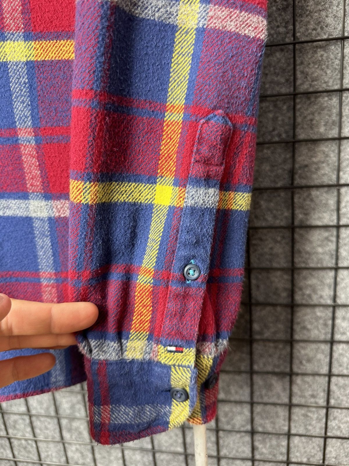 Tommy Hilfiger × Tommy Jeans Tommy Hilfiger Regular Fit Plaid Long Sleeve Shirt Size S Size US S / EU 44-46 / 1 - 4 Thumbnail