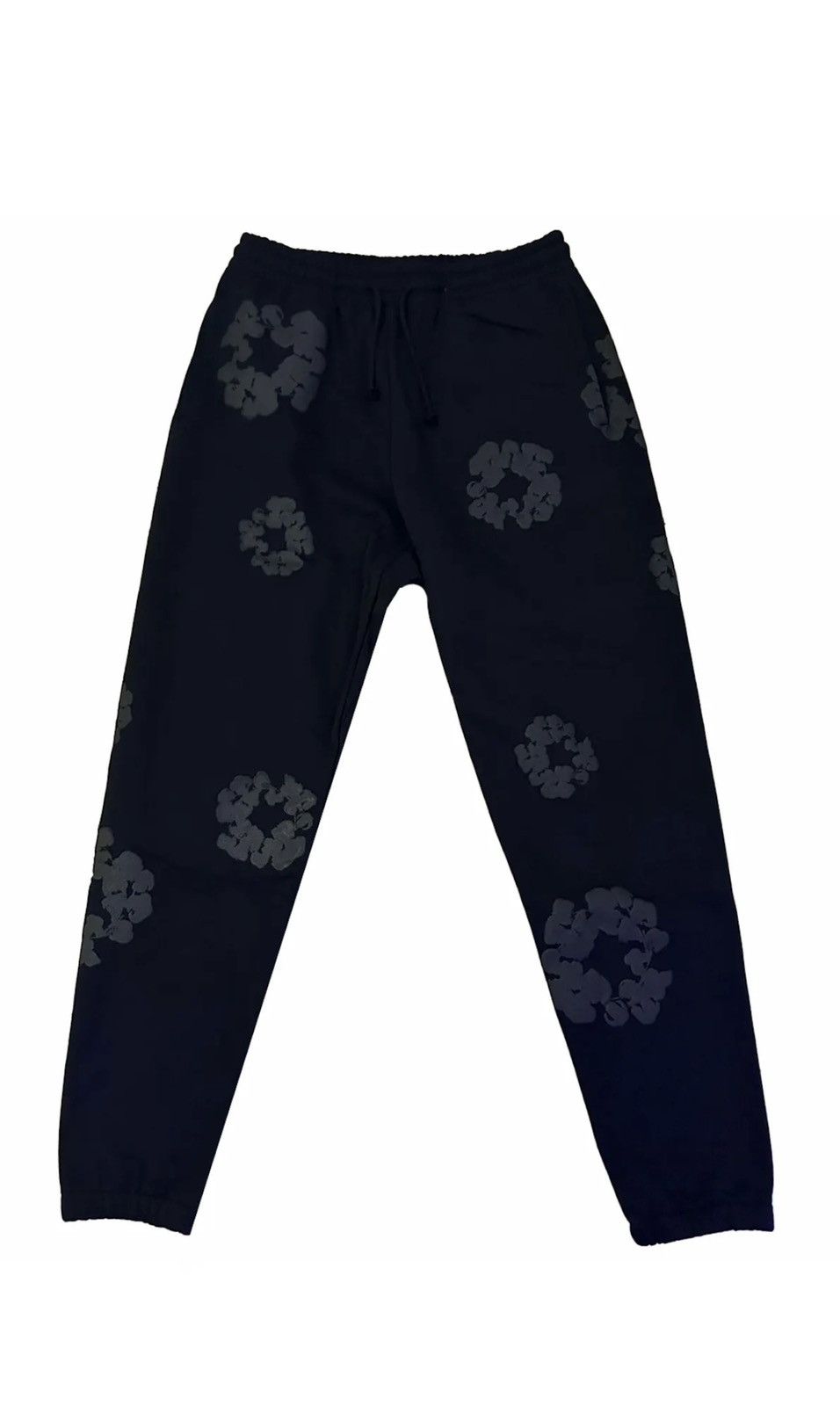 DENIM TEARS Denim Tears Monochrome Cotton Wreath Sweatpants Size US 38 / EU 54 - 1 Thumbnail
