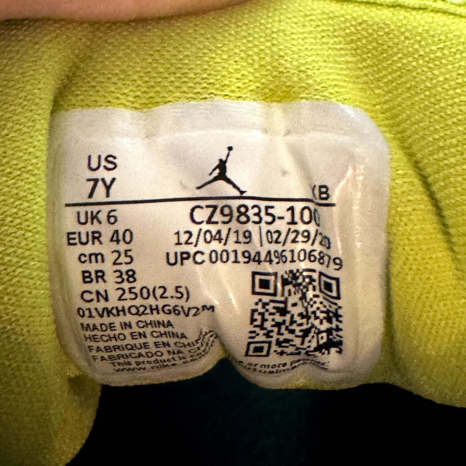 Jordan Brand × Nike Size 7 - Nike Air Jordan 1 Mid SE GS Cyber Active Fuchsia Size US 7 / EU 40 - 8 Thumbnail