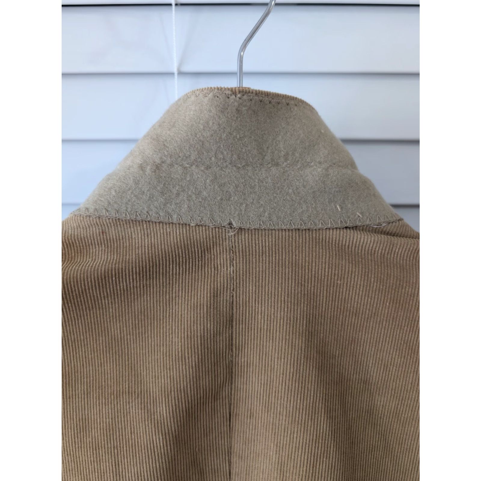 Farah Farah E Joven Blazer / Sports Coat Tan Corduroy Men 40R Classic 2 Button Pockets Elbow Patch Vintage Jacket Size 40R - 3 Thumbnail