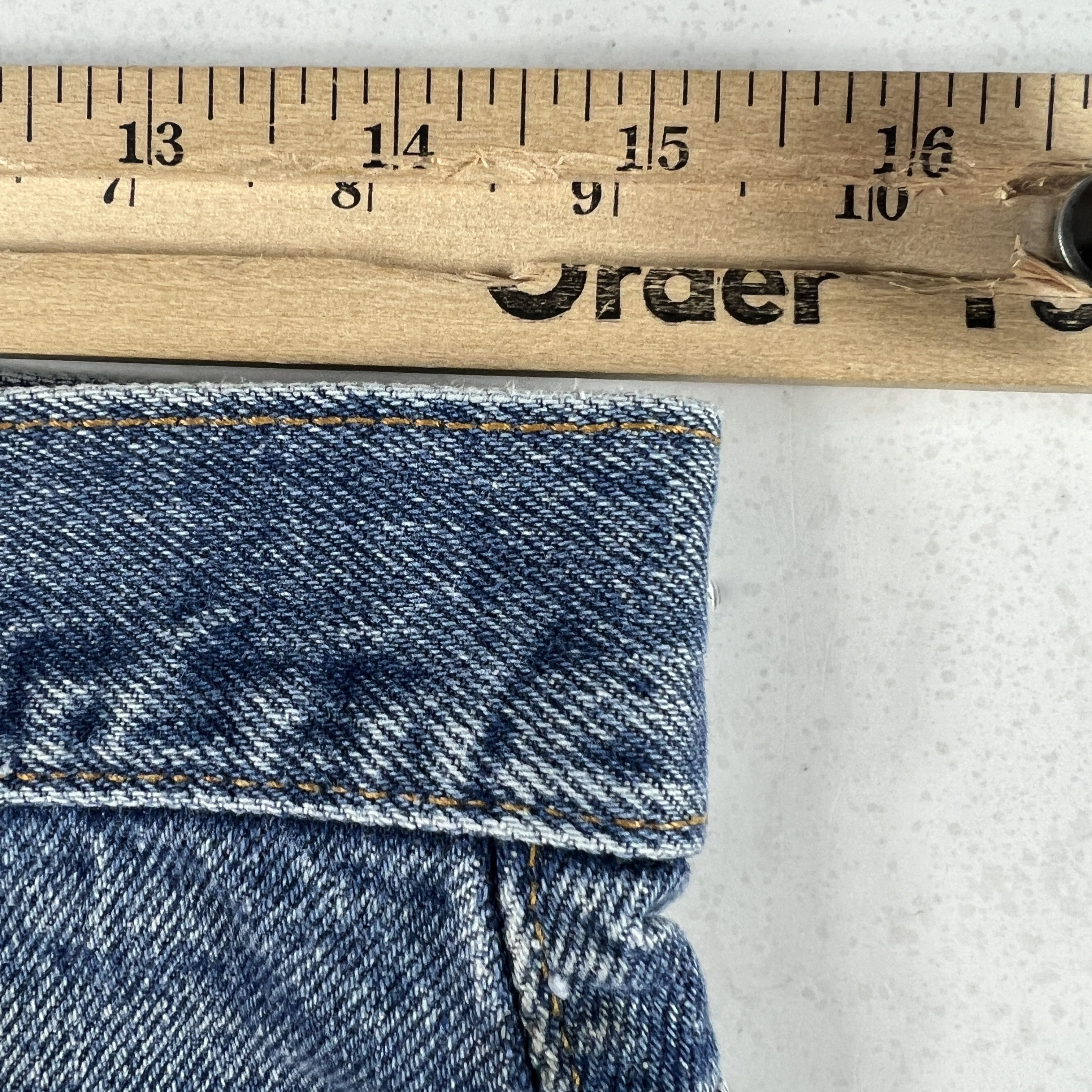 Levi's × Vintage VTG 90s Levi's Jean Shorts 517 Cut Off Thrashed Denim Jorts Size US 30 / EU 46 - 21 Thumbnail