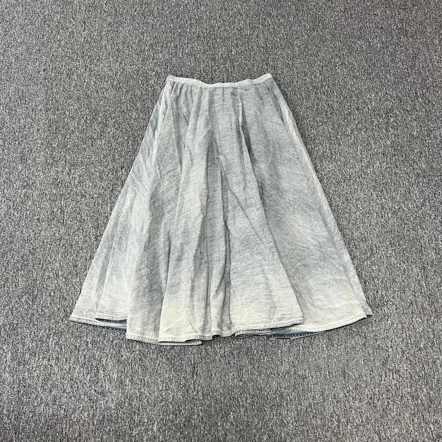 Dior Dior size M Graduated denim half-skirt| Size 28" / US 6 / IT 42 - 2 Thumbnail