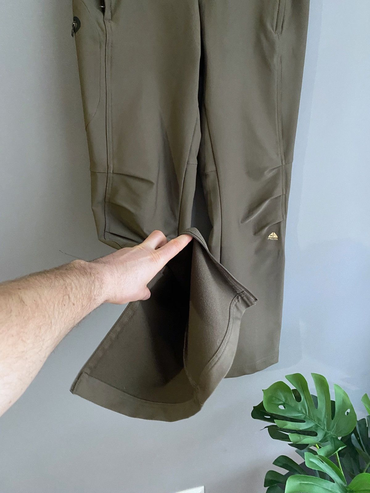 Nike ACG Nike ACG Women's Outdoor Hiking Pants, Size 8, W30/L31 Size 30" / US 8 / IT 44 - 8 Thumbnail