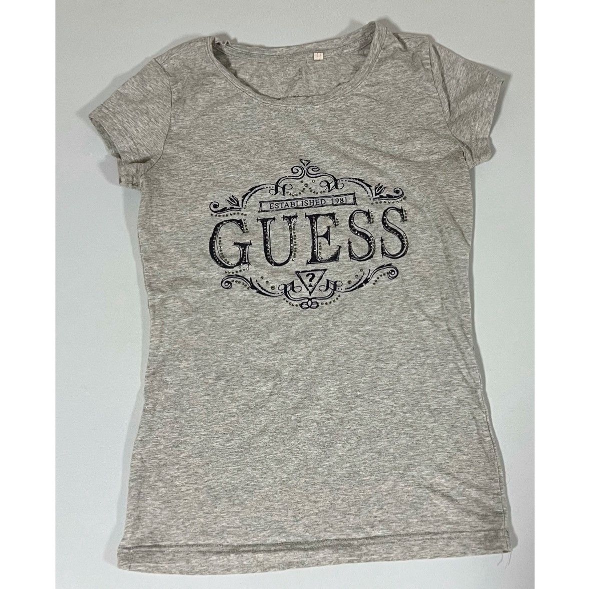 Guess Guess Diamond Logo Graphic Y2K Baby Tee T-Shirt Top Size S 🩶 Size S / US 4 / IT 40 - 2 Thumbnail