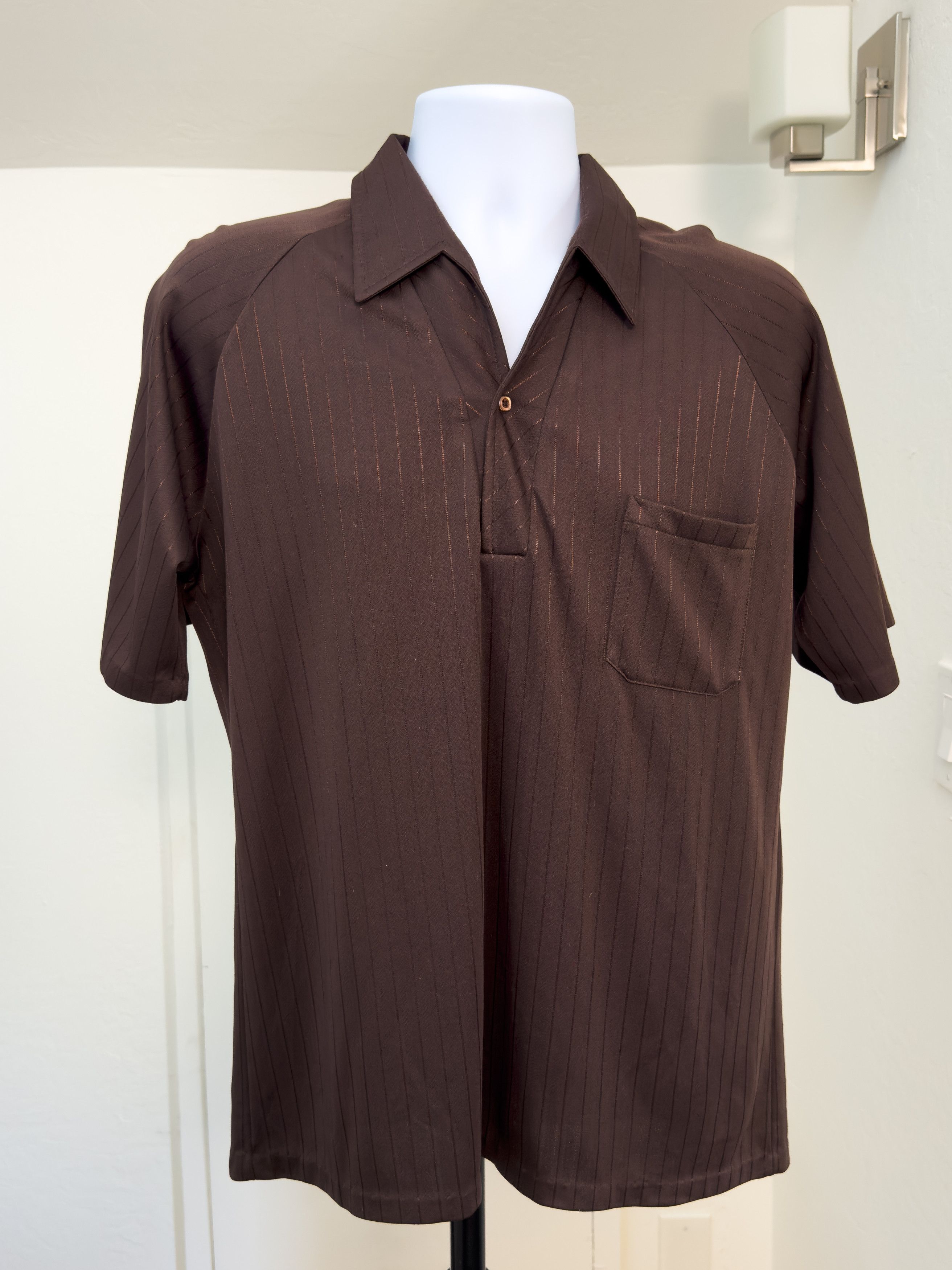 Lilly Dache Vintage Lilly Daché Brown Ribbed Short Sleeve Polo Shirt Size US L / EU 52-54 / 3 - 1 Thumbnail