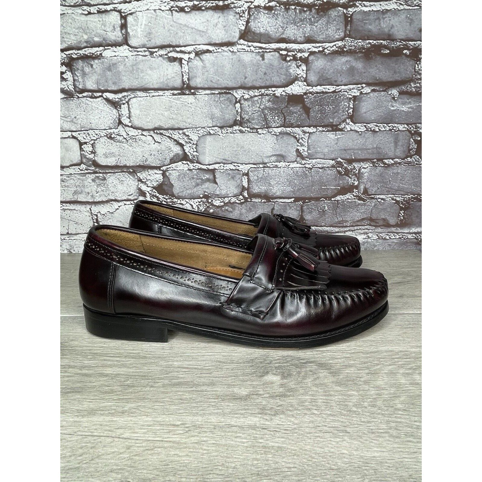 G.H. Bass & Co. G.H. Bass Weejuns Burgundy Leather Handcrafted Kiltie Loafer Size US 13 / EU 46 - 3 Thumbnail