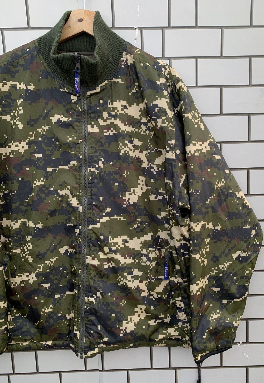 Penfield Vintage Penfield Camo Reversible Puffer Jacket Size US L / EU 52-54 / 3 - 9 Thumbnail