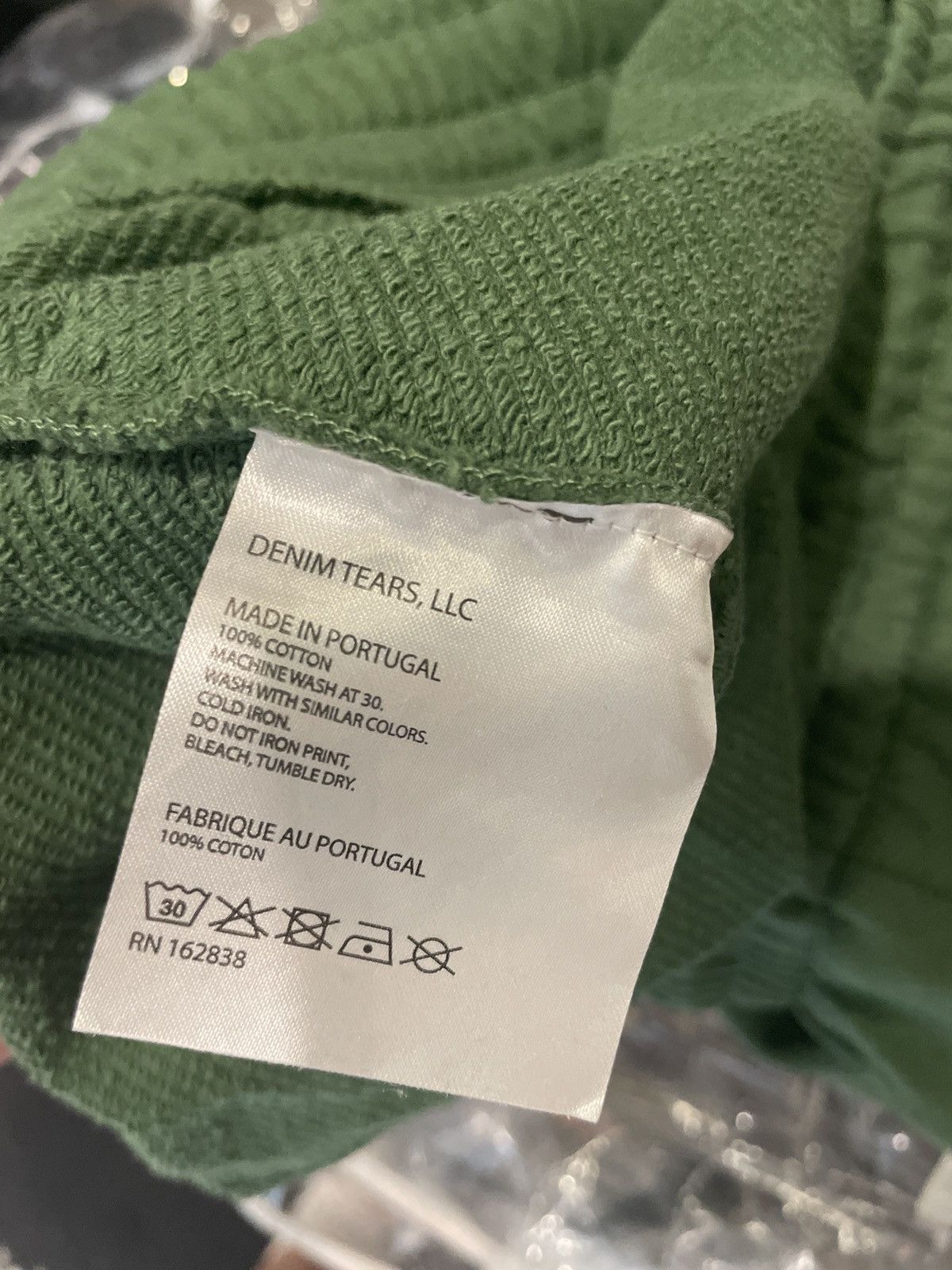 DENIM TEARS Denim Tears Cotton Wreath Sweatpants Green Size US 34 / EU 50 - 4 Thumbnail