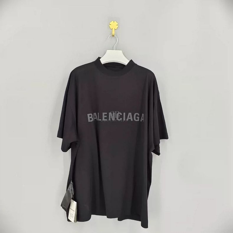 Balenciaga Balenciaga Hot Style Letter Logo Round Neck Short Sleeve T Size US L / EU 52-54 / 3 - 1 Thumbnail