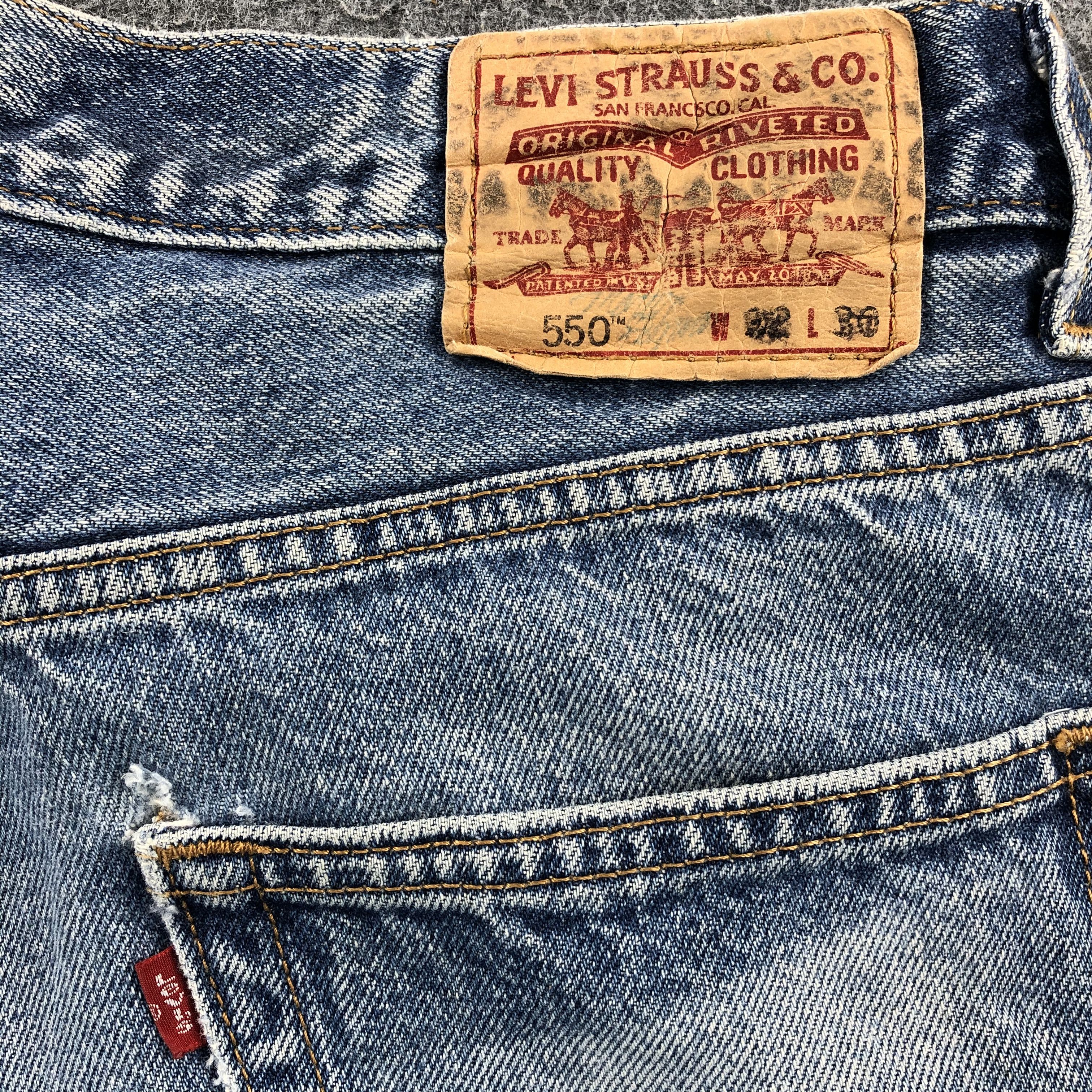 Levi's Vintage Levis 550 Jeans Faded Blue Denim KJ507 Size US 32 / EU 48 - 5 Thumbnail