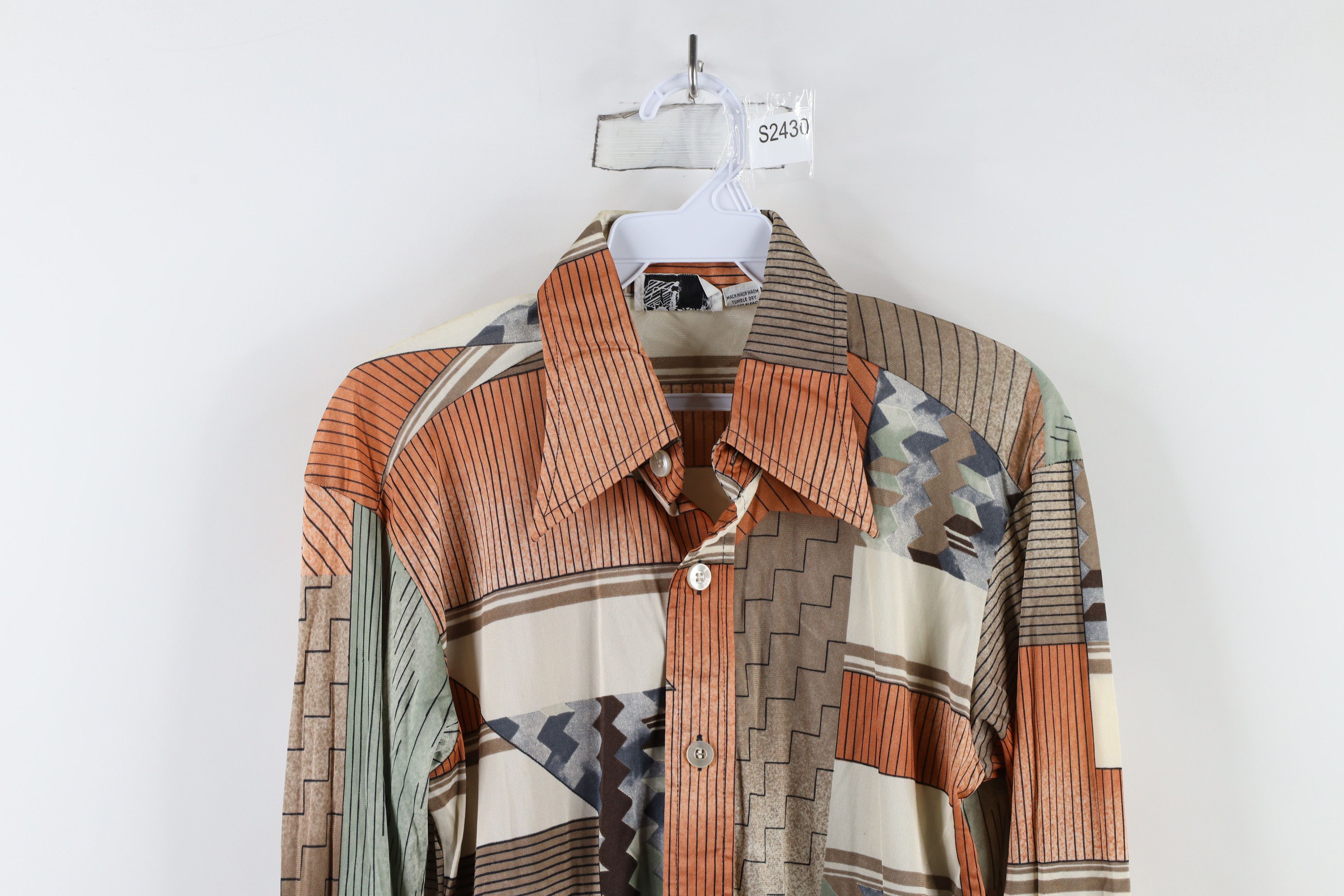 Vintage Vintage 70s Streetwear Geometric Knit Button Shirt USA Size US M / EU 48-50 / 2 - 2 Thumbnail