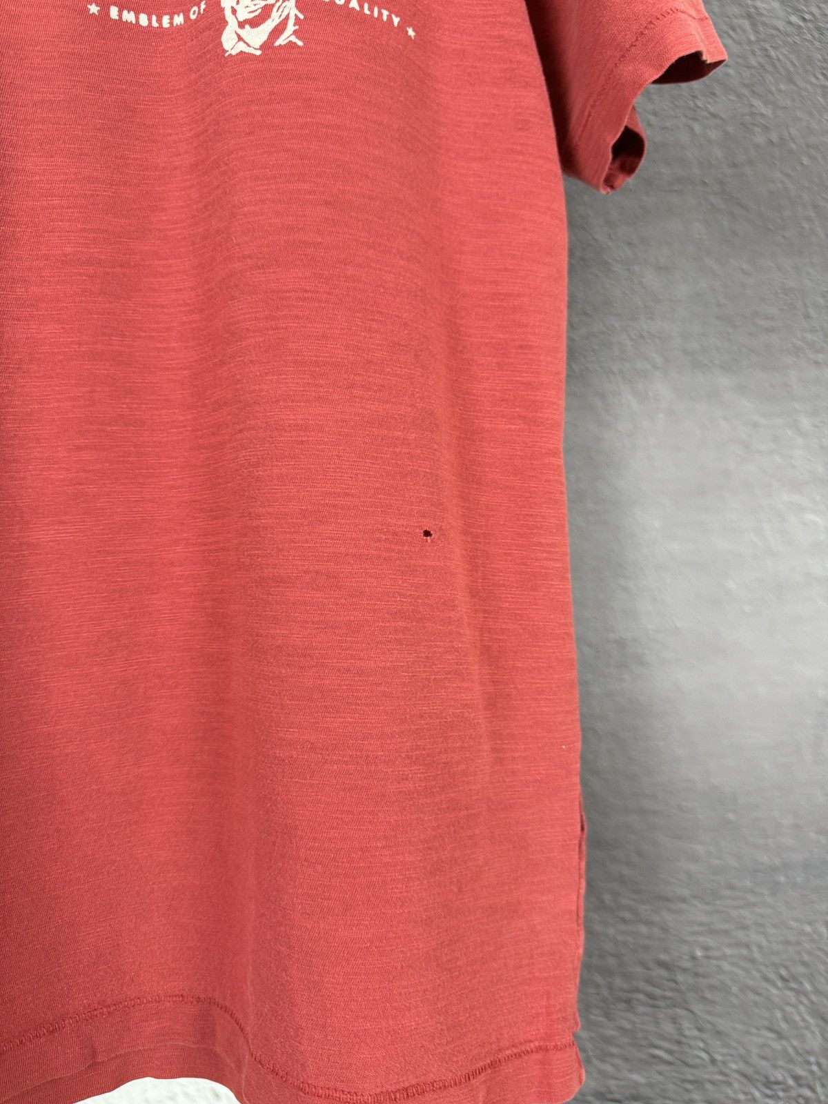 Carhartt Carhartt Union Made red big logo vintage distressed tee Size US S / EU 44-46 / 1 - 9 Thumbnail