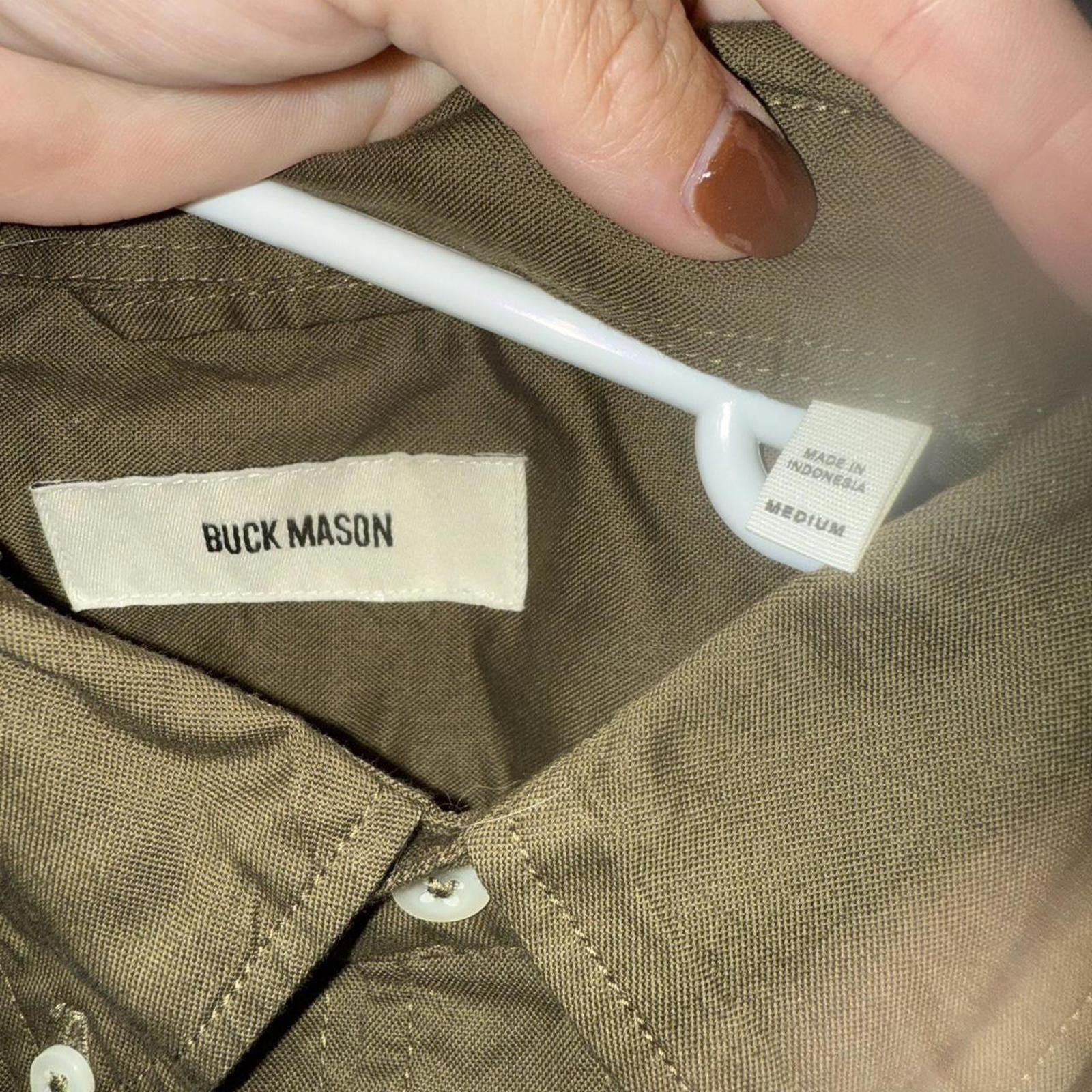 Buck Mason SKYLINE POPLIN ONE POCKET BD SHIRT Size US M / EU 48-50 / 2 - 3 Thumbnail