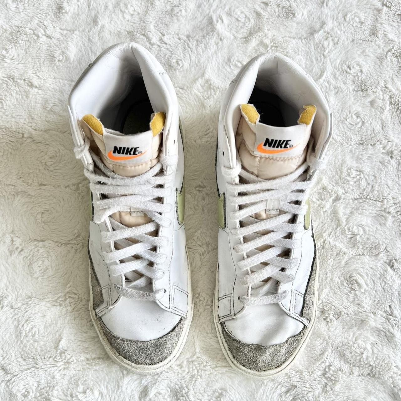 Nike Nike Blazer Mid ‘77 Sneakers Shoes Womens 9 White Volt *READ Size US 9 / IT 39 - 4 Thumbnail