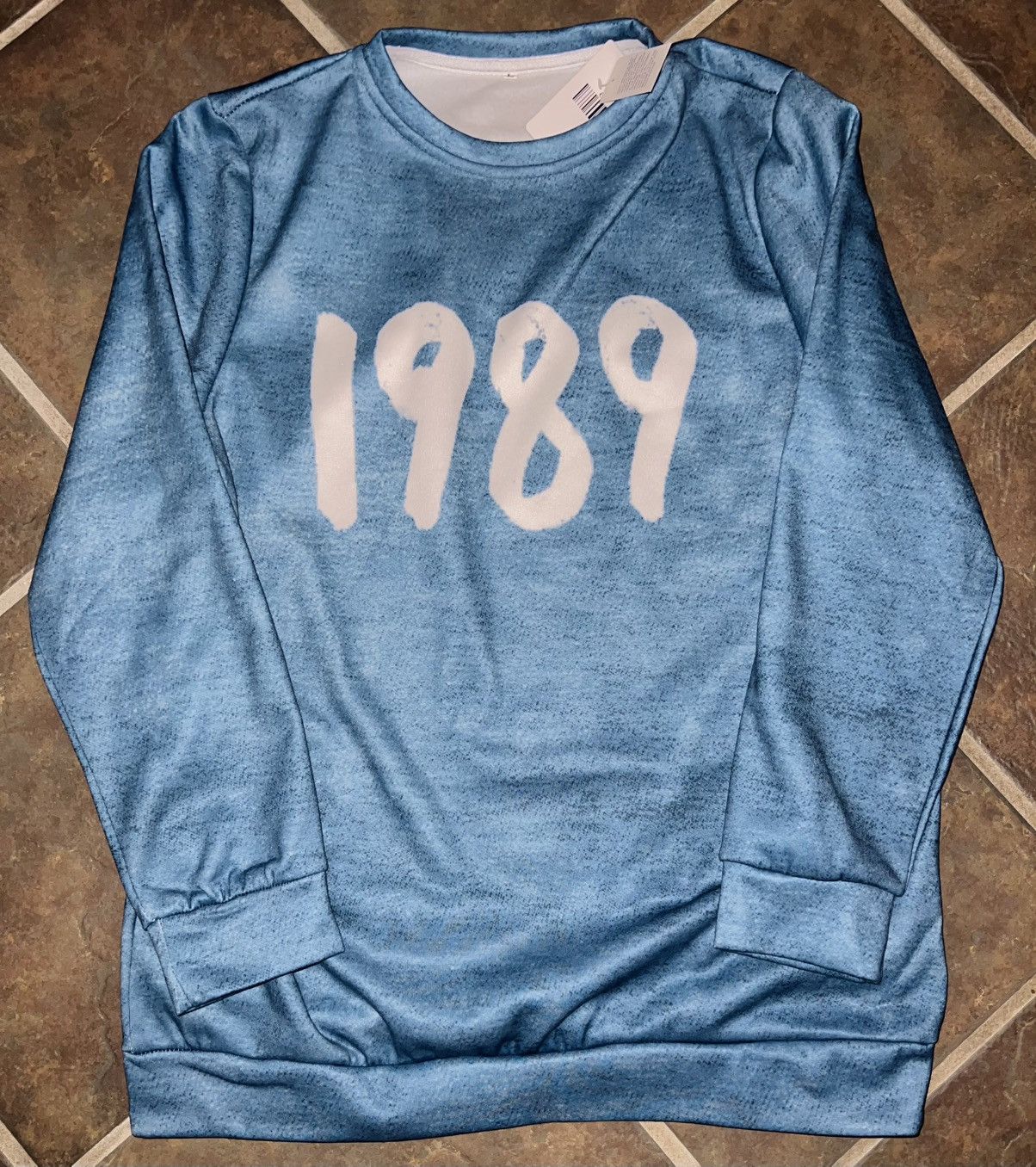 Band Tees VINTAGE 1989 Taylor Swift Crewneck LS Size L / US 10 / IT 46 - 4 Thumbnail