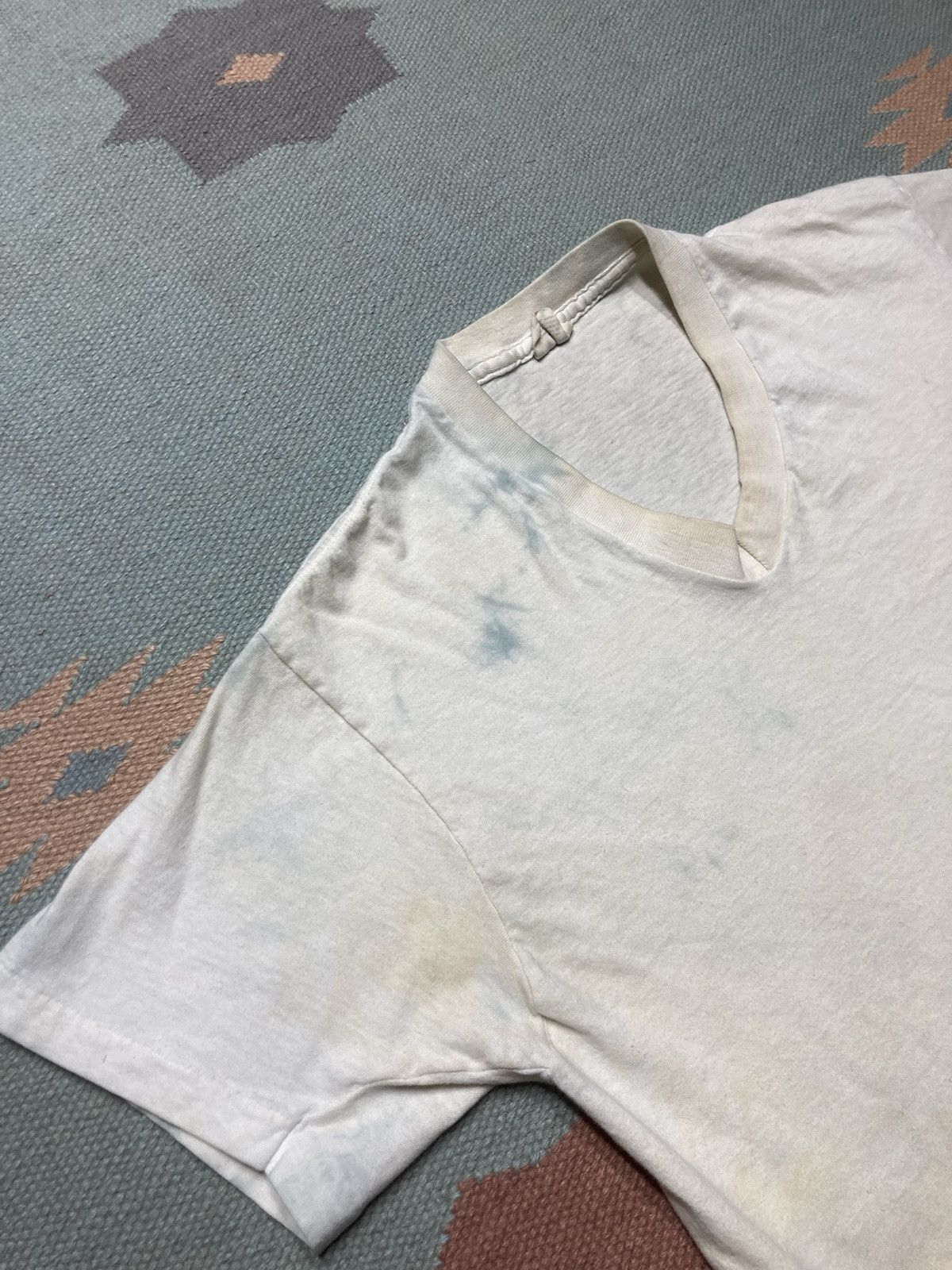 Vintage 70s blank white t shirt v neck soft combed cotton grunge XL Size US XL / EU 56 / 4 - 6 Thumbnail
