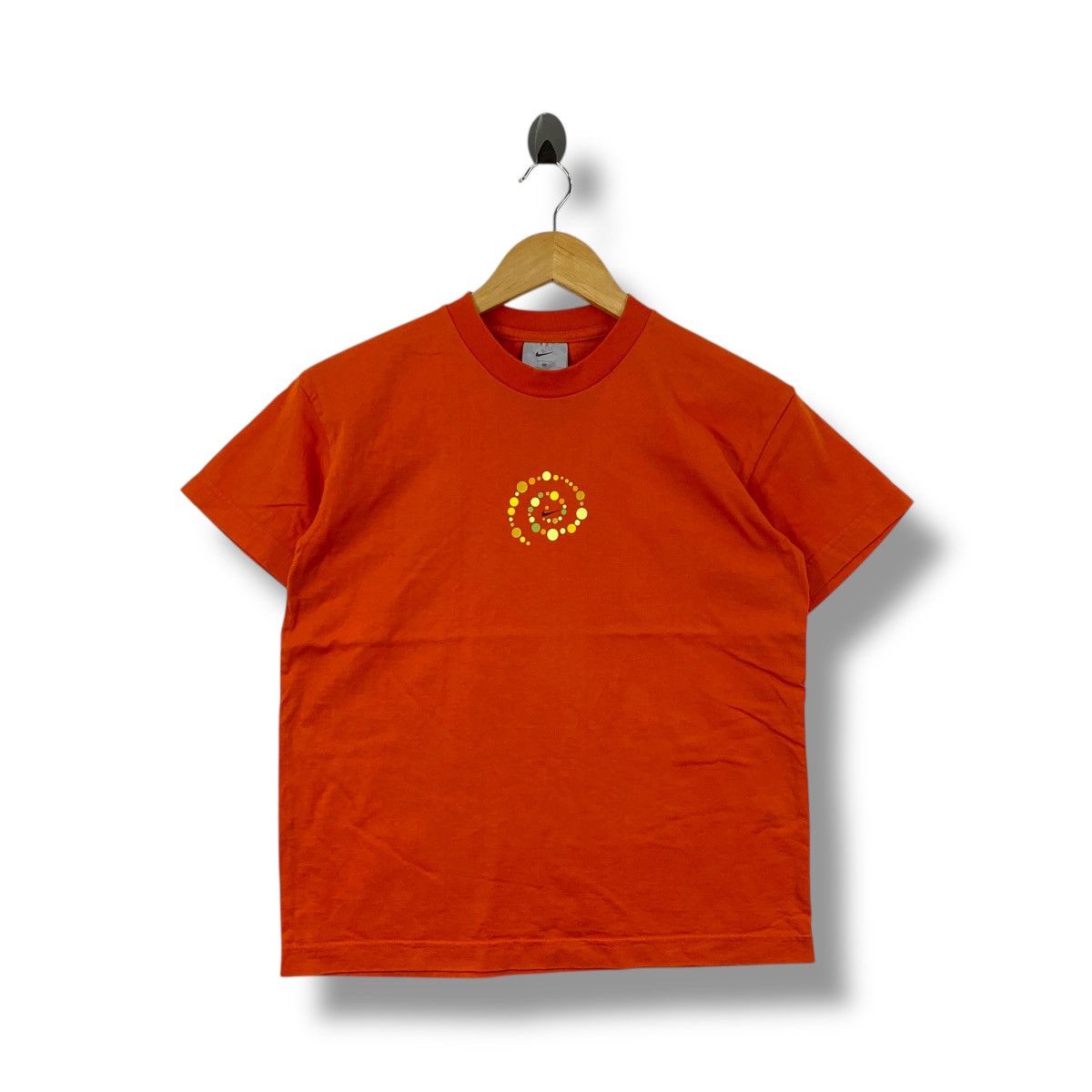 Nike Vintage 00's NIKE Spiral Logo Women Tops Tee Shirt Size M / US 6-8 / IT 42-44 - 1 Thumbnail