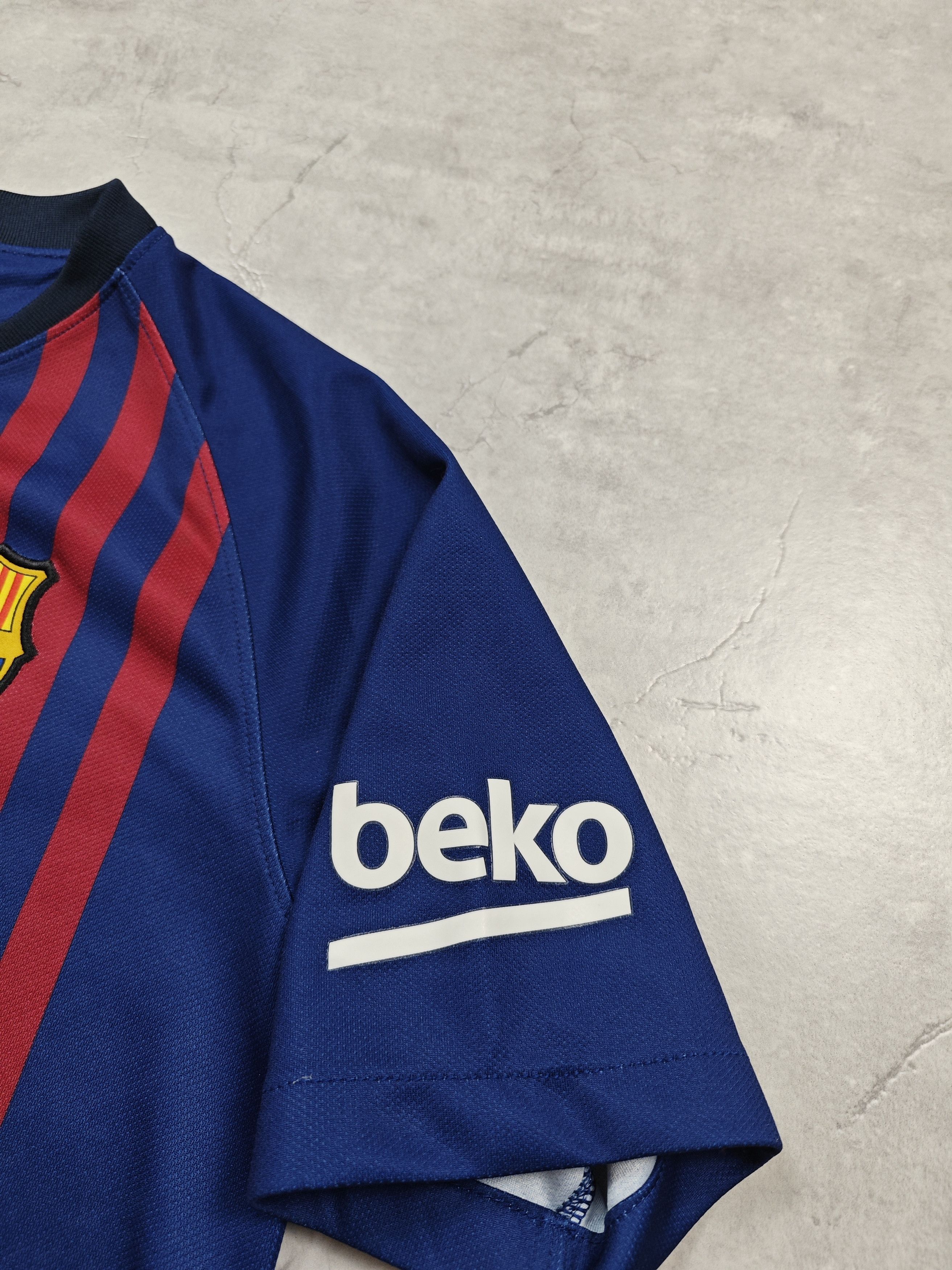 Nike Barcelona Size US XS / EU 42 / 0 - 4 Thumbnail
