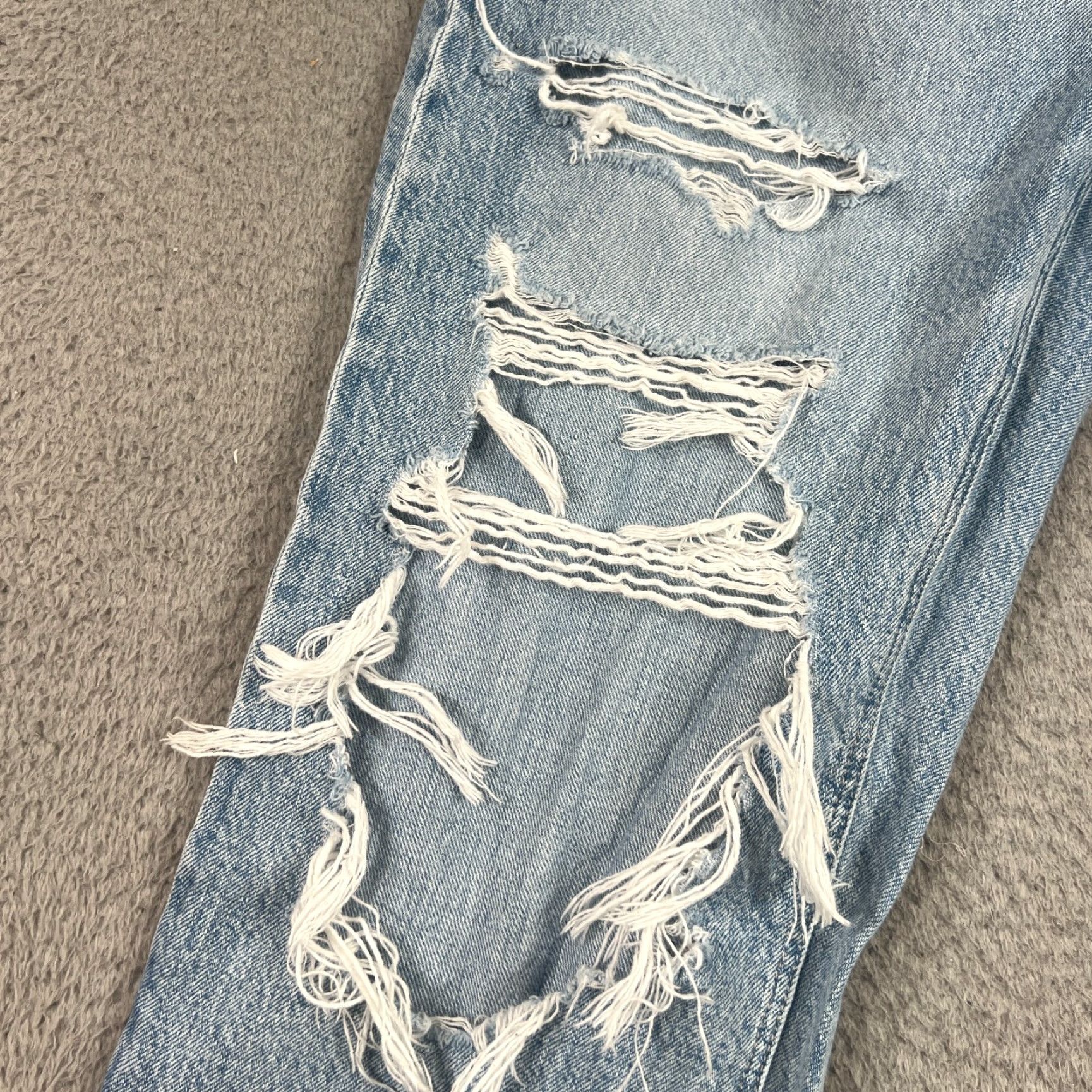 American Eagle Outfitters American Eagle Jeans Womens 2 90s Boyfriend Distressed Mid Rise Light Wash Blue 28 in Regular 5-Pocket Design Denim Cotton Blend Zip Belt Loops Size 26" / US 2 / IT 38 - 5 Thumbnail