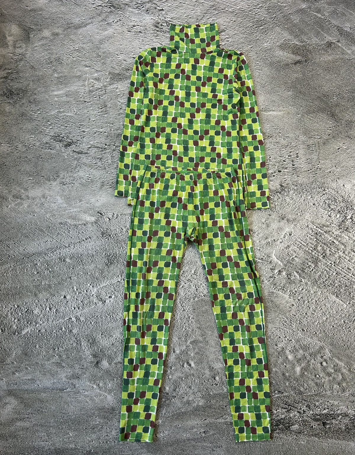 Japanese Brand × Marni × Uniqlo UNIQLO X MARNI heattech set turtleneck longsleeve + pants Size M / US 6-8 / IT 42-44 - 1 Thumbnail