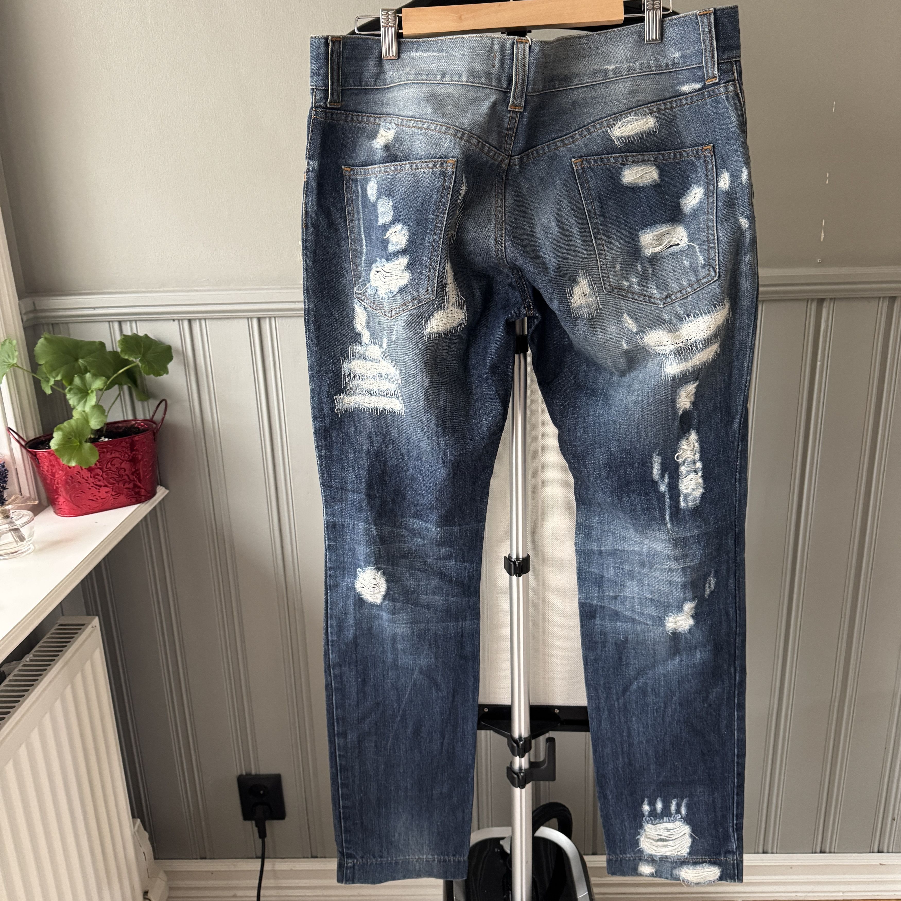 Dolce & Gabbana Dolce & Gabbana Heavily Distressed Jean Size US 40 / EU 56 - 2 Thumbnail