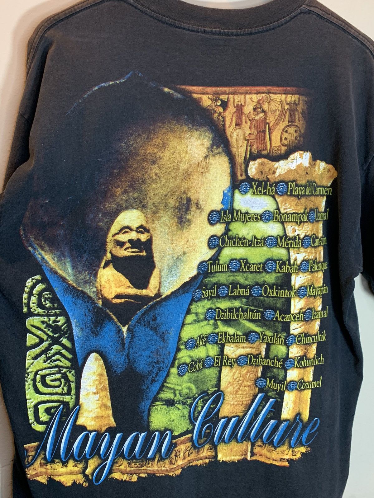 Vintage *RARE* Vintage 90’s Mayan Culture Art Rap Tee AOP T-Shirt XL Size US XL / EU 56 / 4 - 4 Thumbnail
