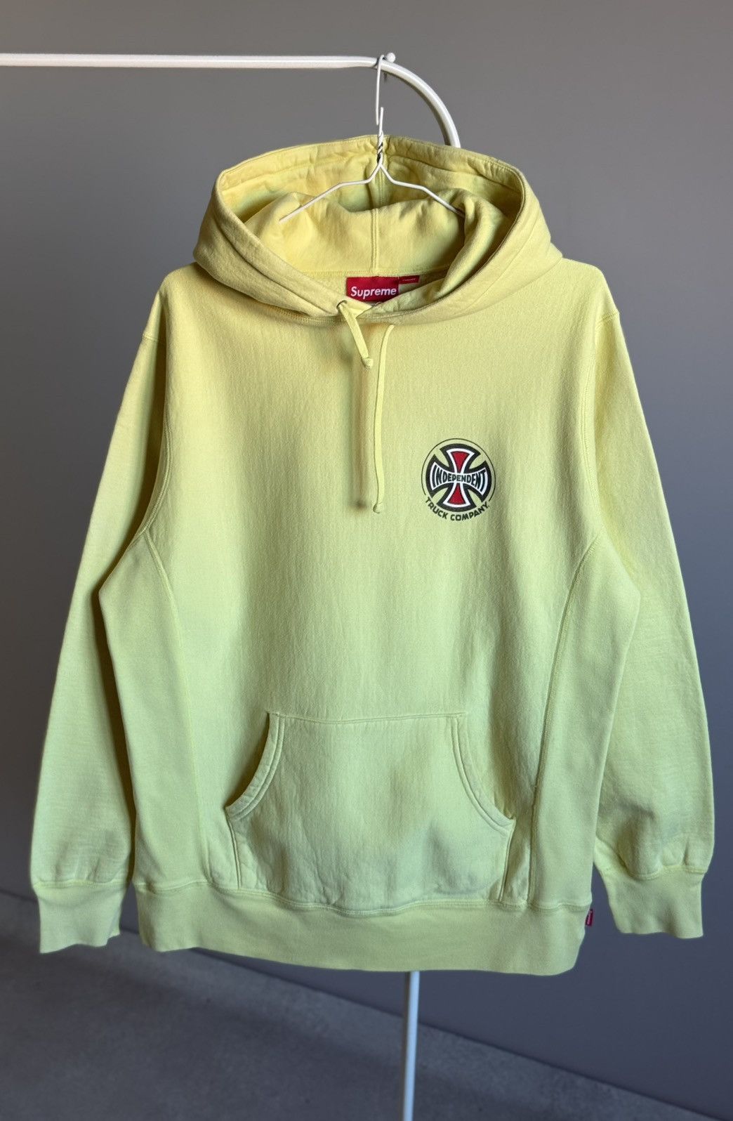 Supreme Supreme Independent Big Logo Yellow Hoodie Large Sweatshirt Size US L / EU 52-54 / 3 - 2 Thumbnail