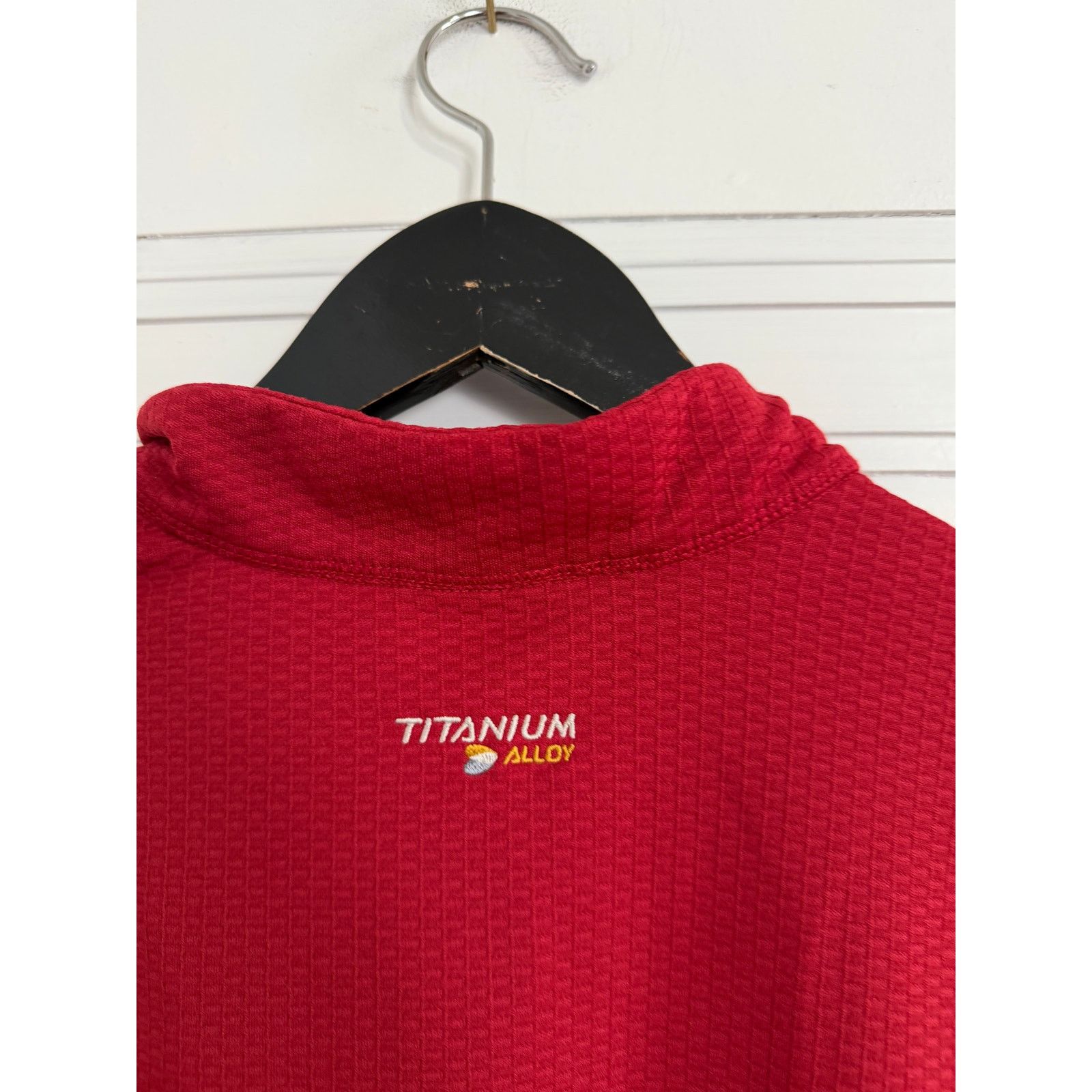 Columbia Columbia Sportswear Titanium Alloy Red 1/4-Zip Size Large Size US L / EU 52-54 / 3 - 6 Thumbnail