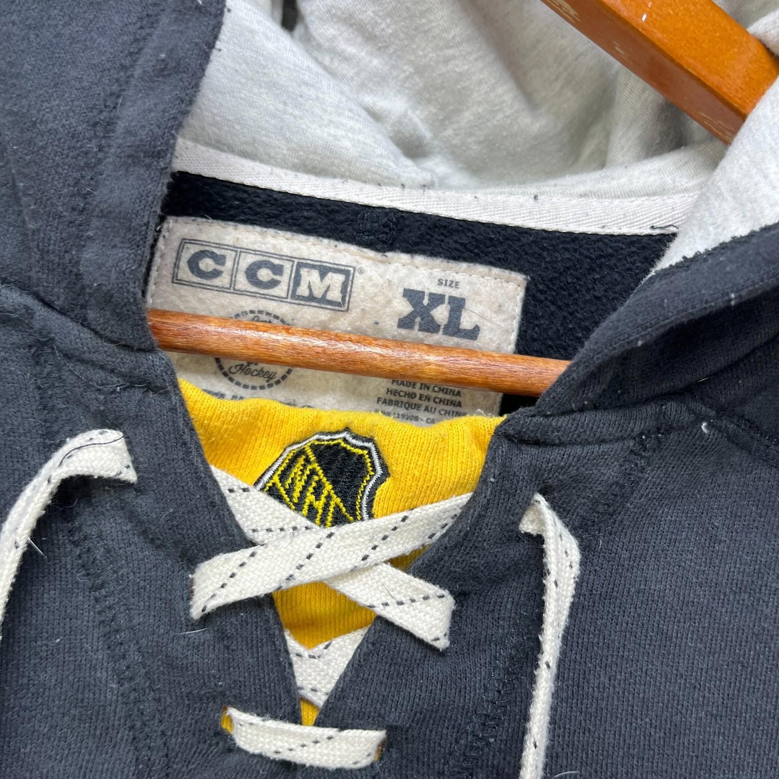 Ccm Vintage Boston Bruins CCM Jersey Style Hoodie XL Size ONE SIZE - 4 Thumbnail