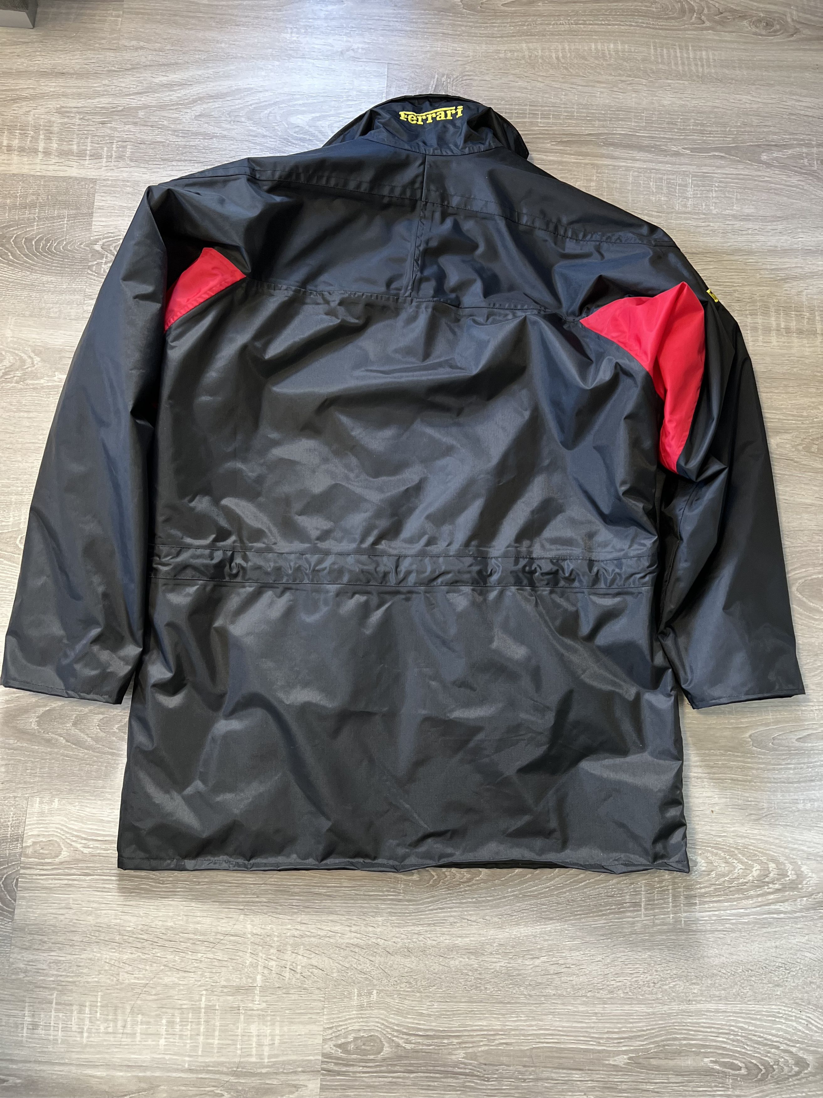 Ferrari Vintage Ferrari Racing F1 1996 Jacket size L Size US L / EU 52-54 / 3 - 7 Thumbnail