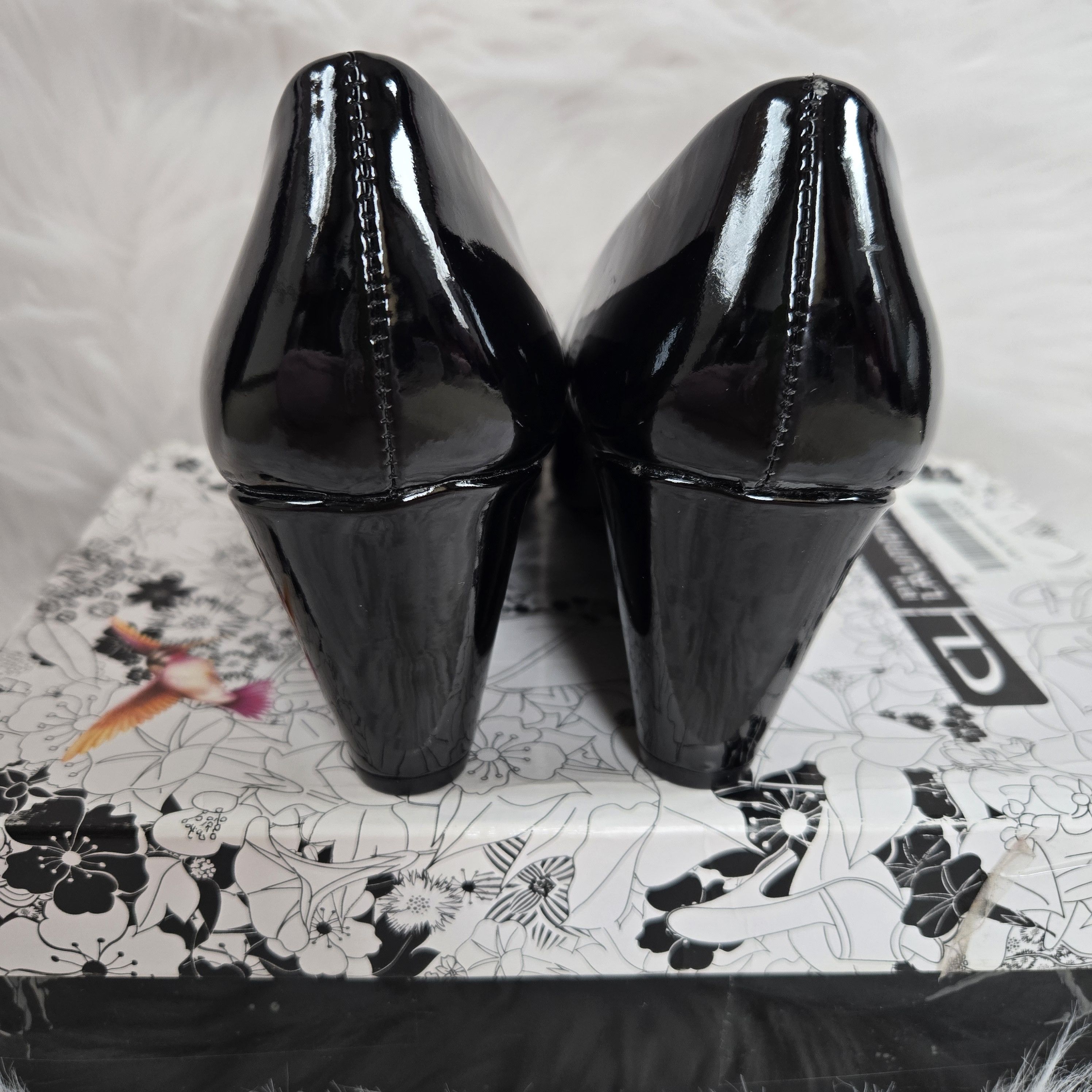 Chinese Laundry CHINESE LAUNDRY Nima Black Patent Wedge Pump Size 6.5 Size US 6.5 / IT 36.5 - 4 Thumbnail