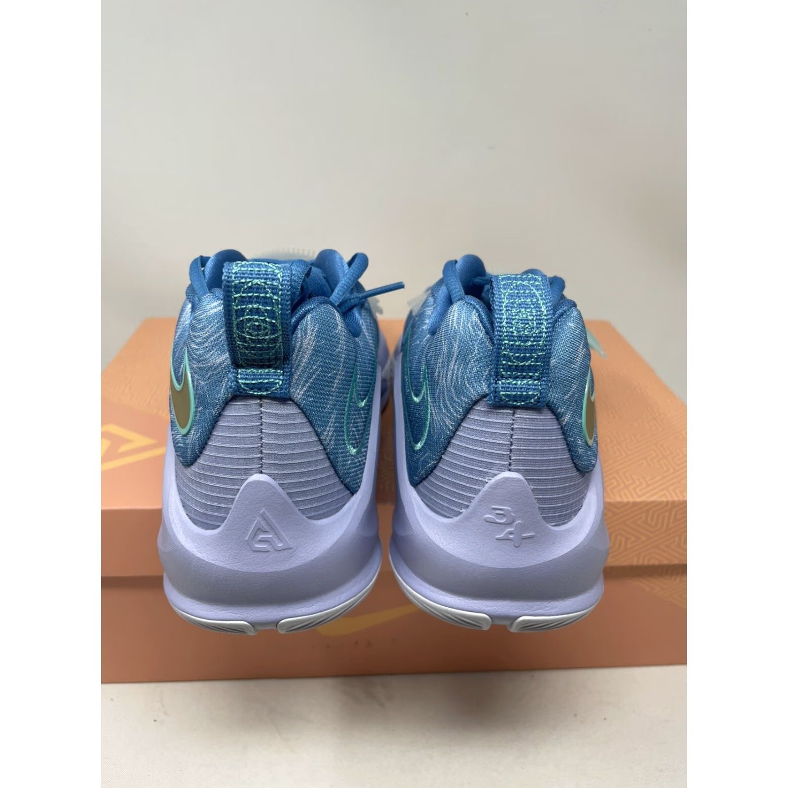 Nike Nike Zoom Freak 3 Freezing Time 2022 Sneaker Men 9 Blue Nike Zoom Zoom Freak 3 Da0694-401 Size US 9 / EU 42 - 6 Thumbnail