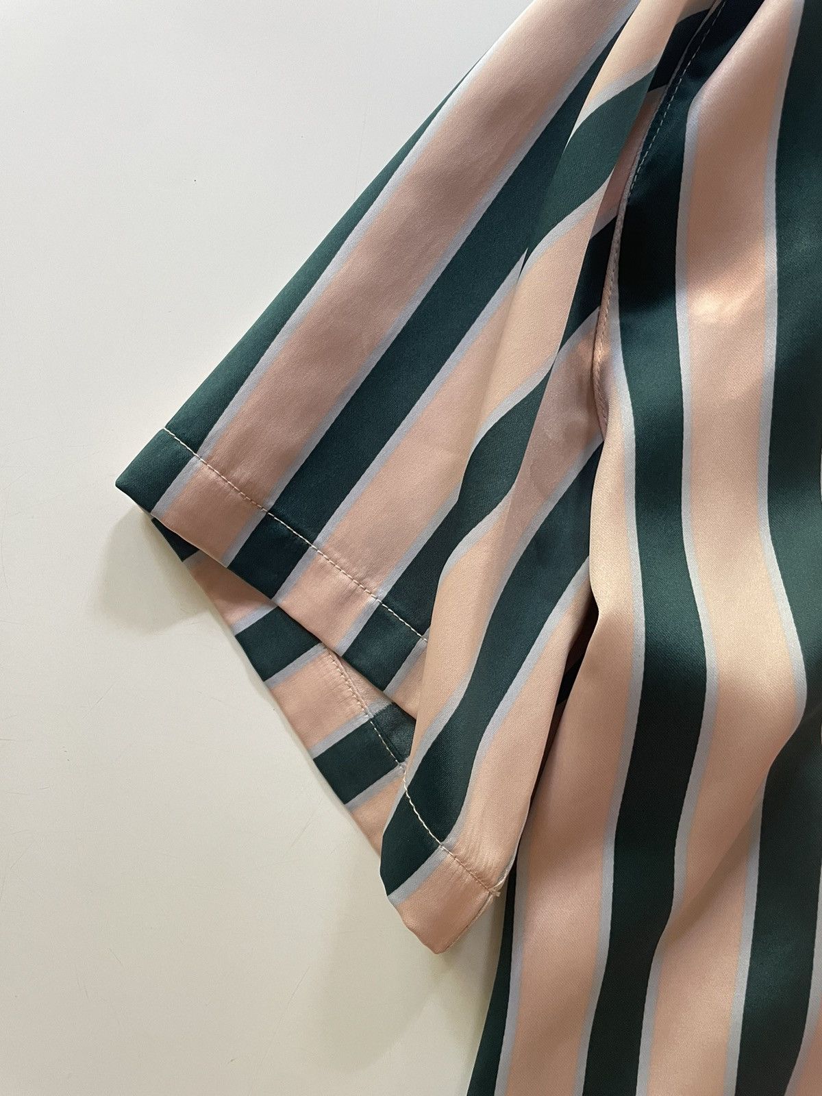 Vintage 💥💥 Green/Pink Short Sleeve Button-Up Size US M / EU 48-50 / 2 - 4 Thumbnail