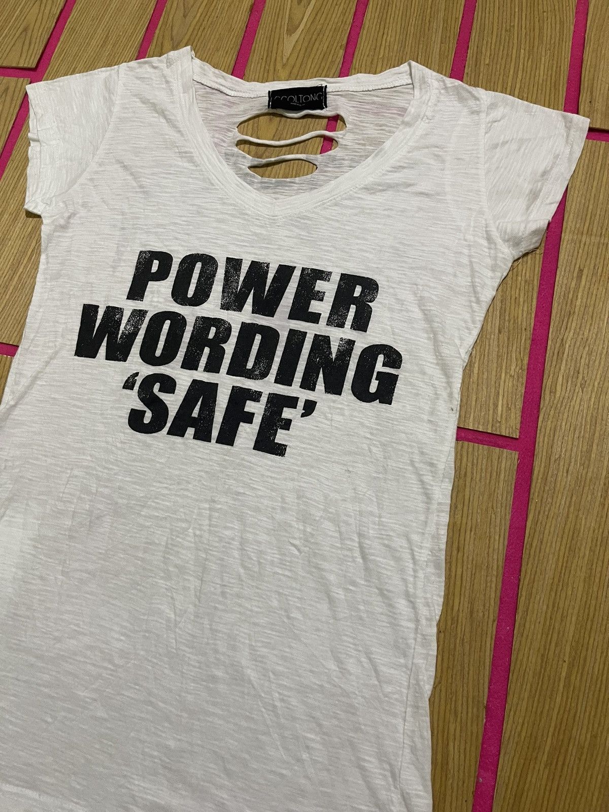 If Six Was Nine CCOLTONG Y2K Women's Short T-shirt Ripped Style Size S / US 4 / IT 40 - 2 Thumbnail