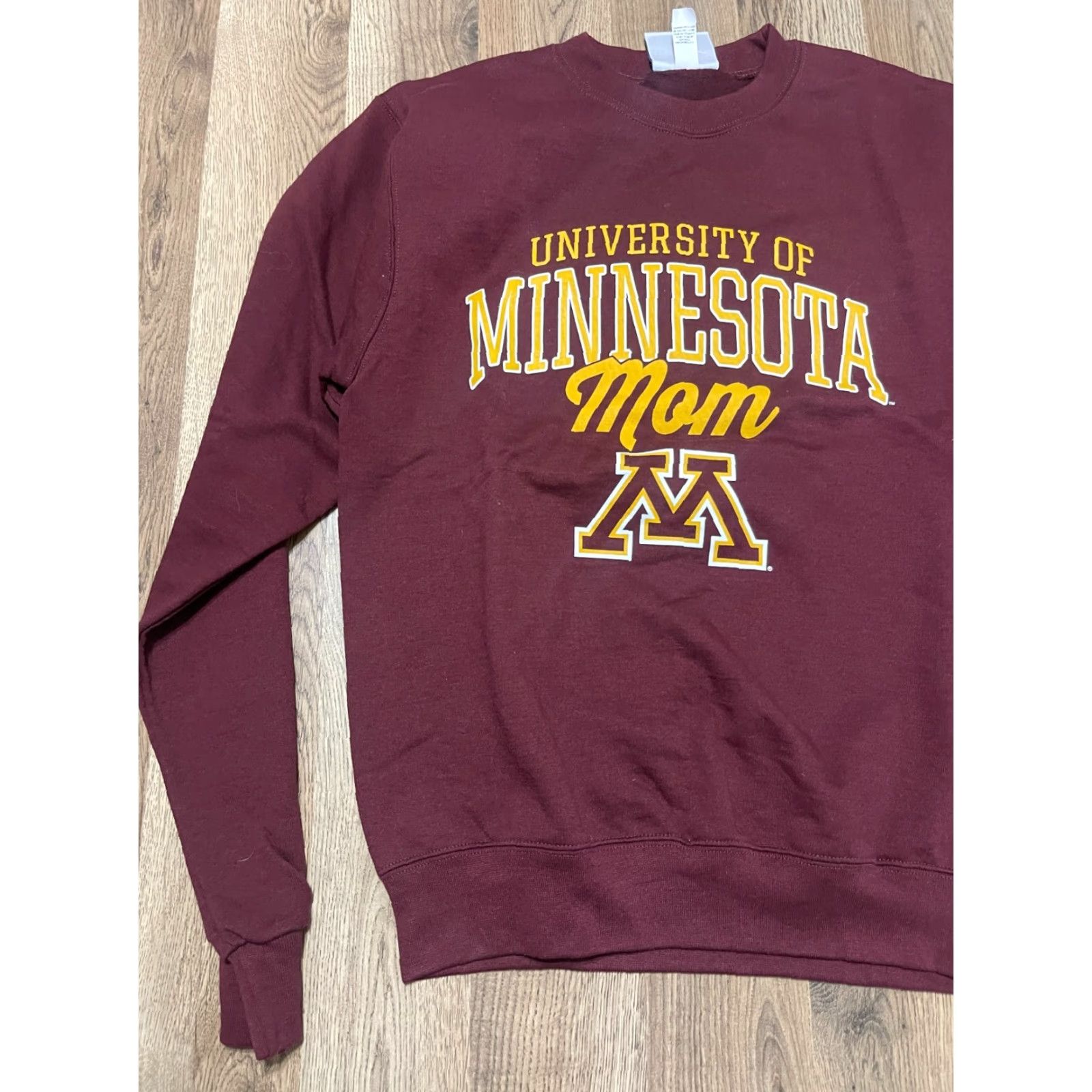 Champion VINTAGE Champion Sweater, Women's Size Small, Maroon, University of Minnesota MOM Size S / US 4 / IT 40 - 3 Thumbnail