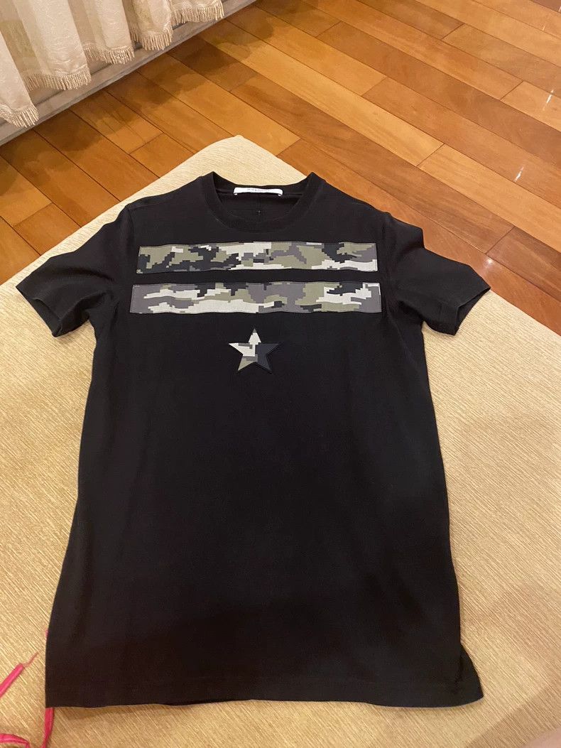 Givenchy Givenchy Short-Sleeved T-Shirt, Regular Fit, XS Size Size US XS / EU 42 / 0 - 1 Thumbnail