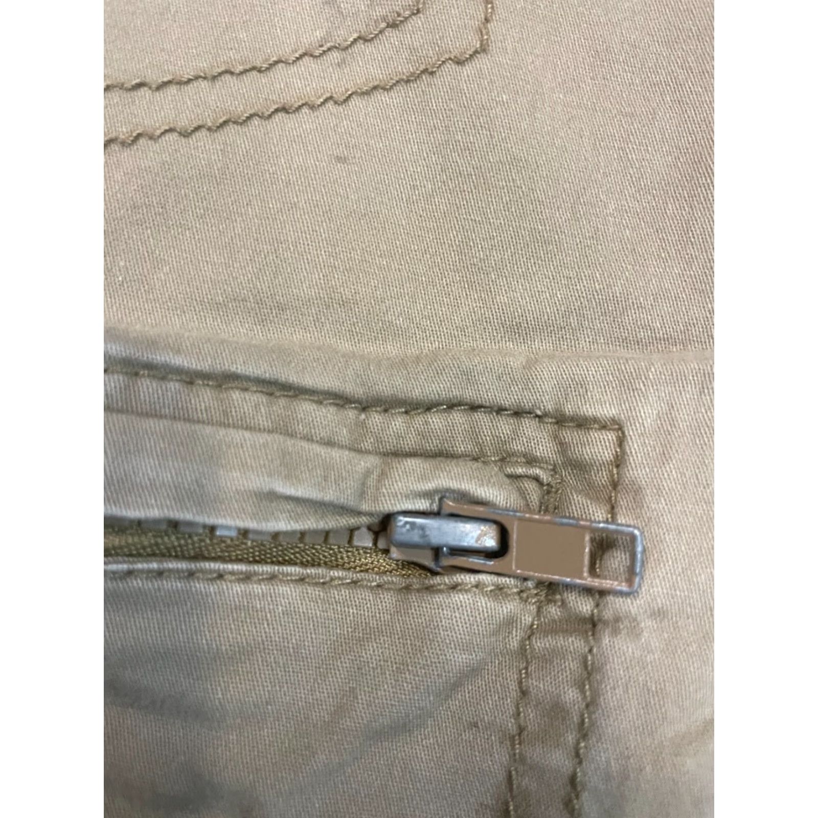 Vintage Projek Raw Shorts Womens 30" Waist Cargo Pockets Tan Y2K Cargo Pocket Front Flat Front Regular Cotton Brown Size 30" / US 8 / IT 44 - 3 Thumbnail
