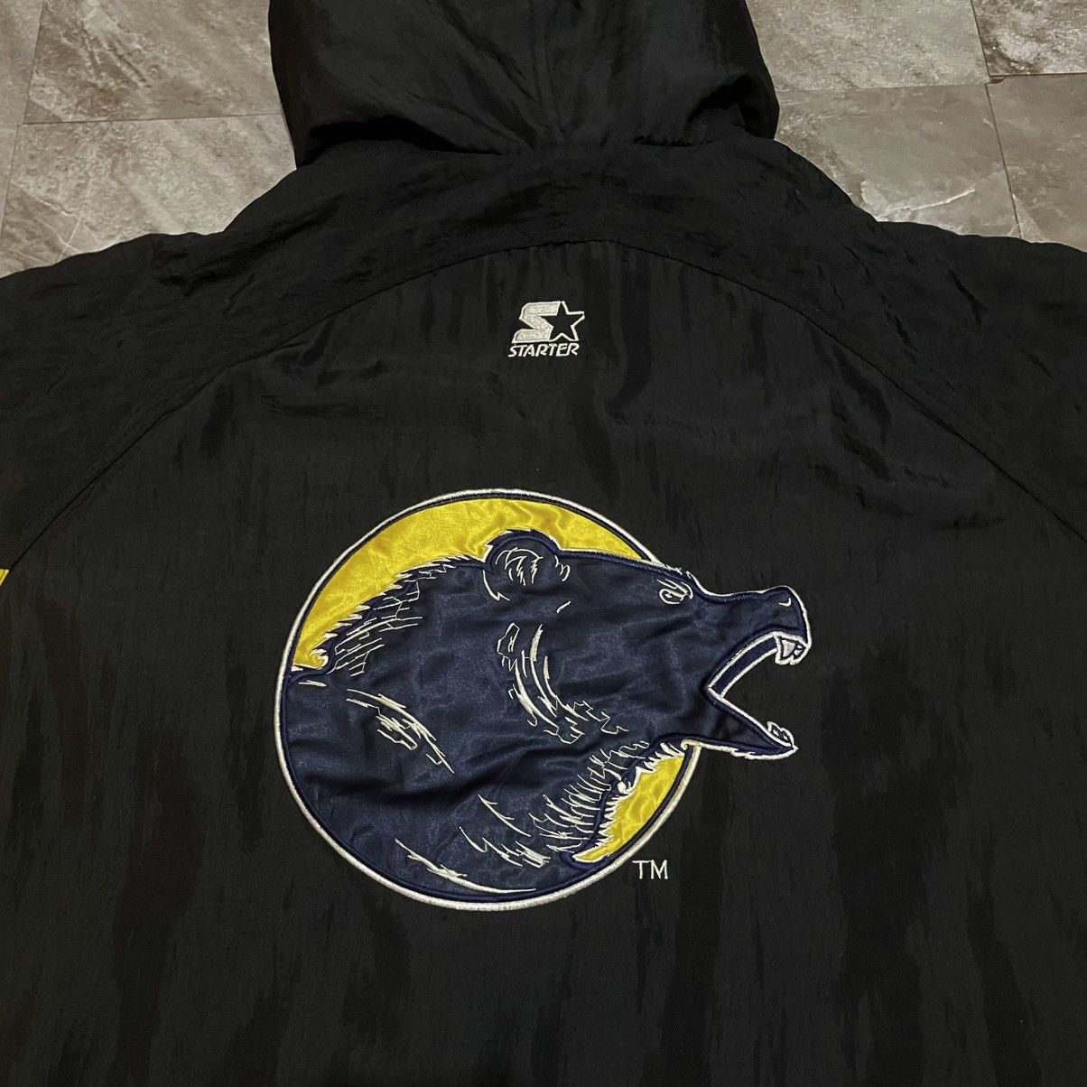 Starter Vintage Starter x UCLA Bruins Puffer Jacket (Hooded) Size US M / EU 48-50 / 2 - 4 Thumbnail