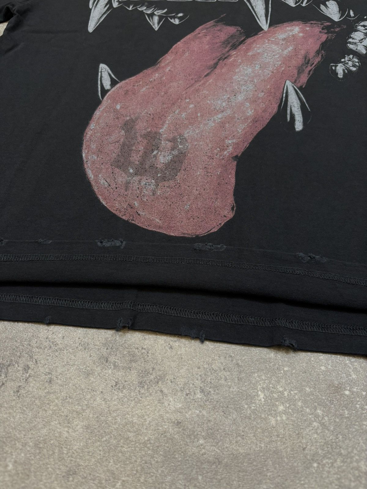 Vintage Warman Metalic Teeth Grapic T-Shirt, Black Size US M / EU 48-50 / 2 - 5 Thumbnail