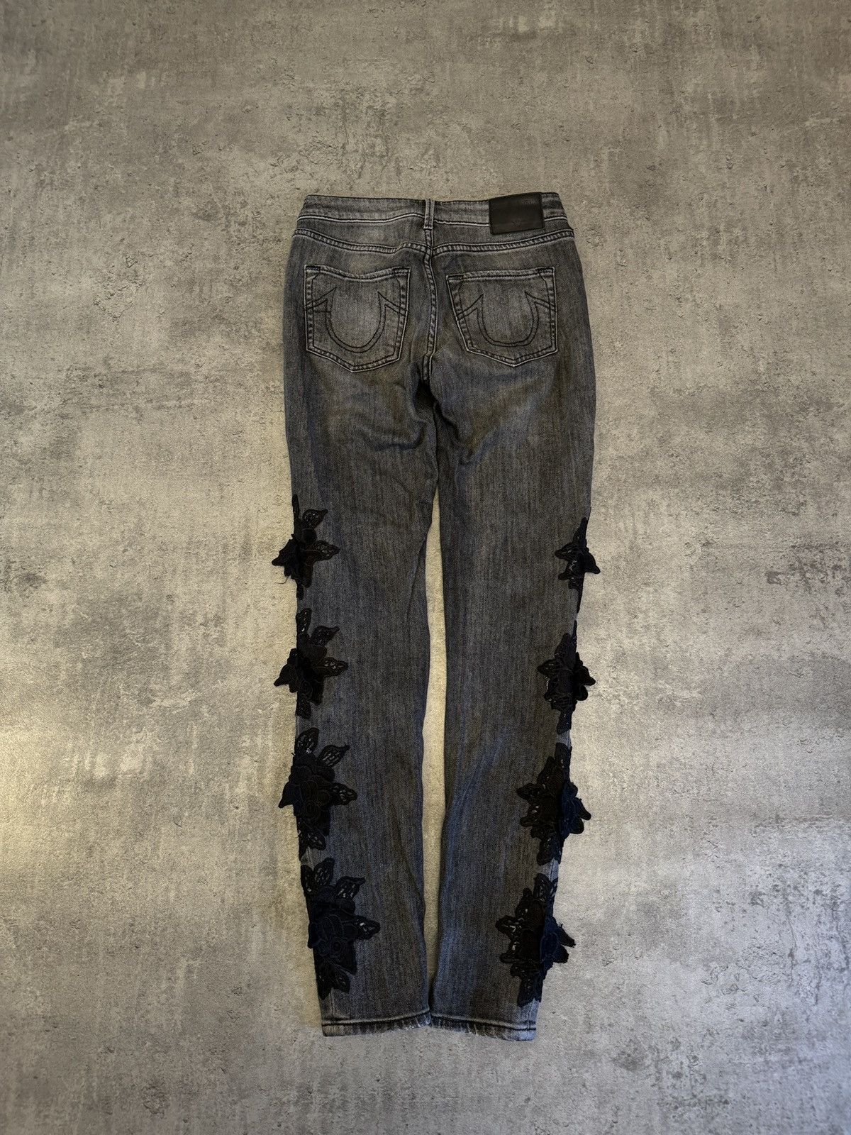 Japanese Brand × True Religion × Vintage True Religion Vintage Skinny Jeans Denim Logo Grey Logo Size 26" / US 2 / IT 38 - 1 Thumbnail