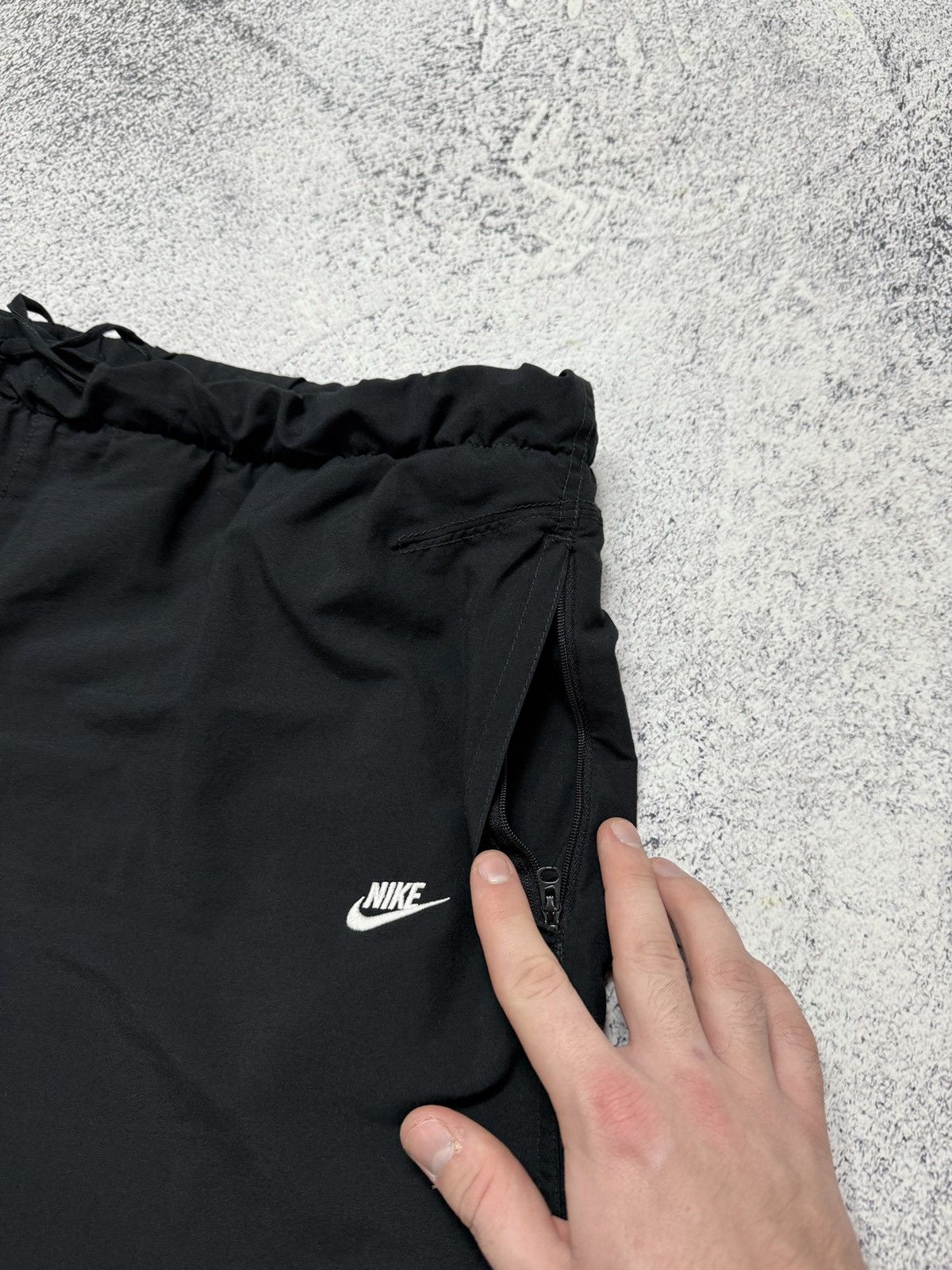 Nike Vintage Nike Swoosh Baggy Parachute Track Pants Size XL Size US 36 / EU 52 - 7 Thumbnail