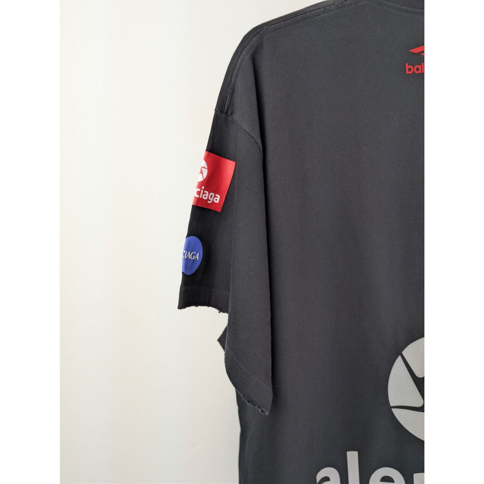 Balenciaga o1rshd1 Top League Vintage Jersey Short Sleeve Shirt Black Size US L / EU 52-54 / 3 - 14 Thumbnail