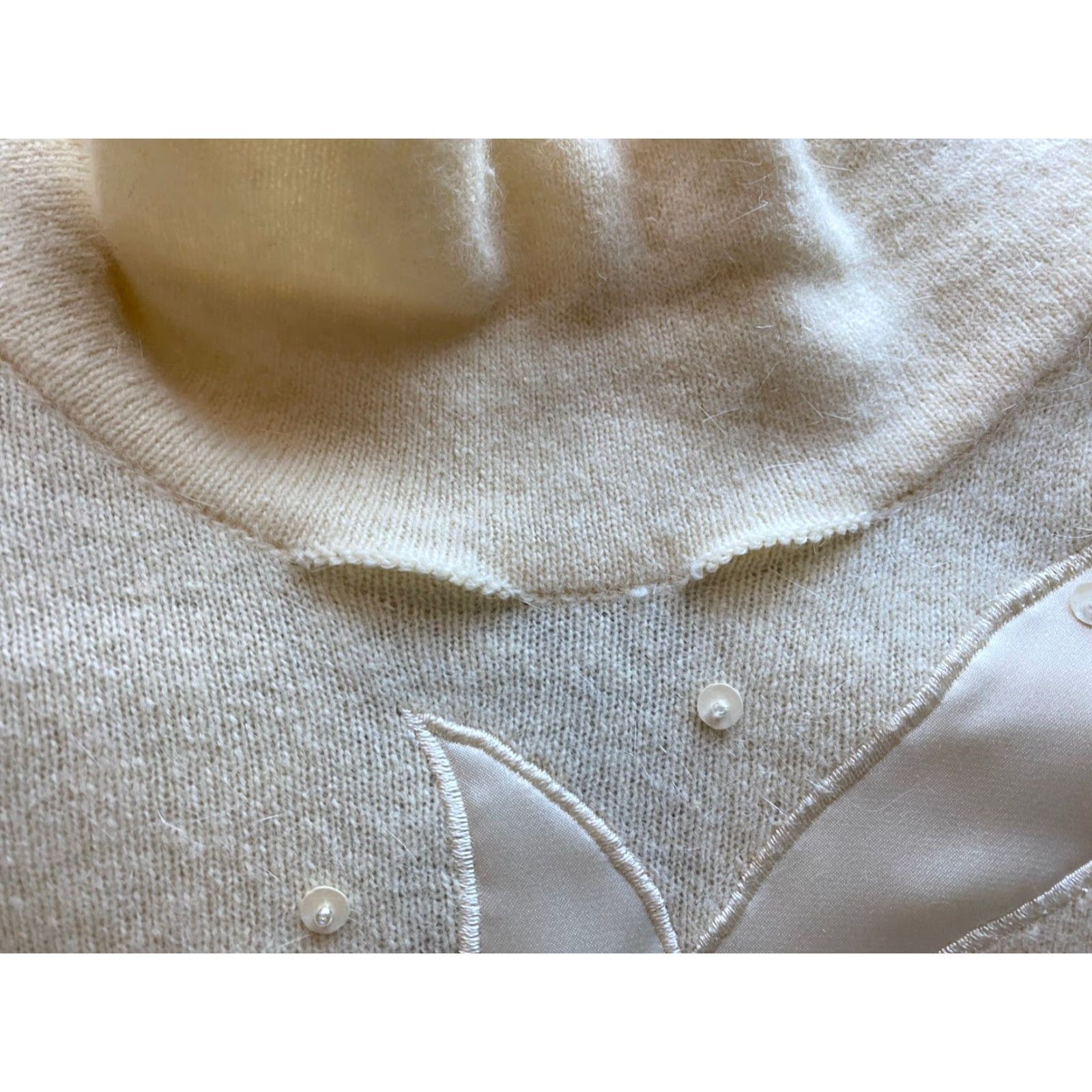 Vintage VINTAGE Outlander Dress Wool Angora Women’s M White 1980s Hong Kong Made In Hong Kong Dress Womens M White Outlander Size M / US 6-8 / IT 42-44 - 4 Thumbnail