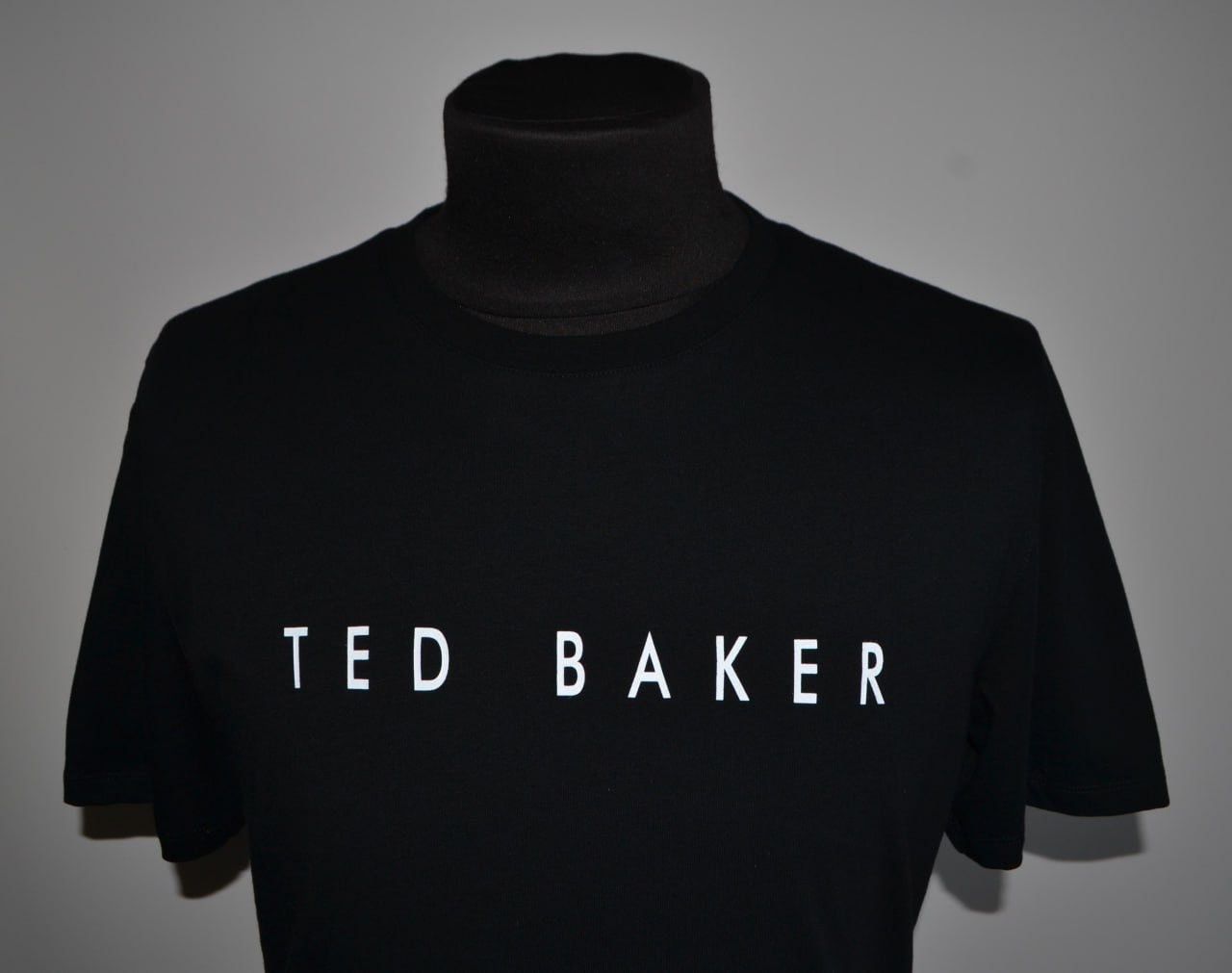 Ted Baker Ted Baker T-Shirt Tee Cotton Black Men's Size 4 Size US M / EU 48-50 / 2 - 2 Thumbnail