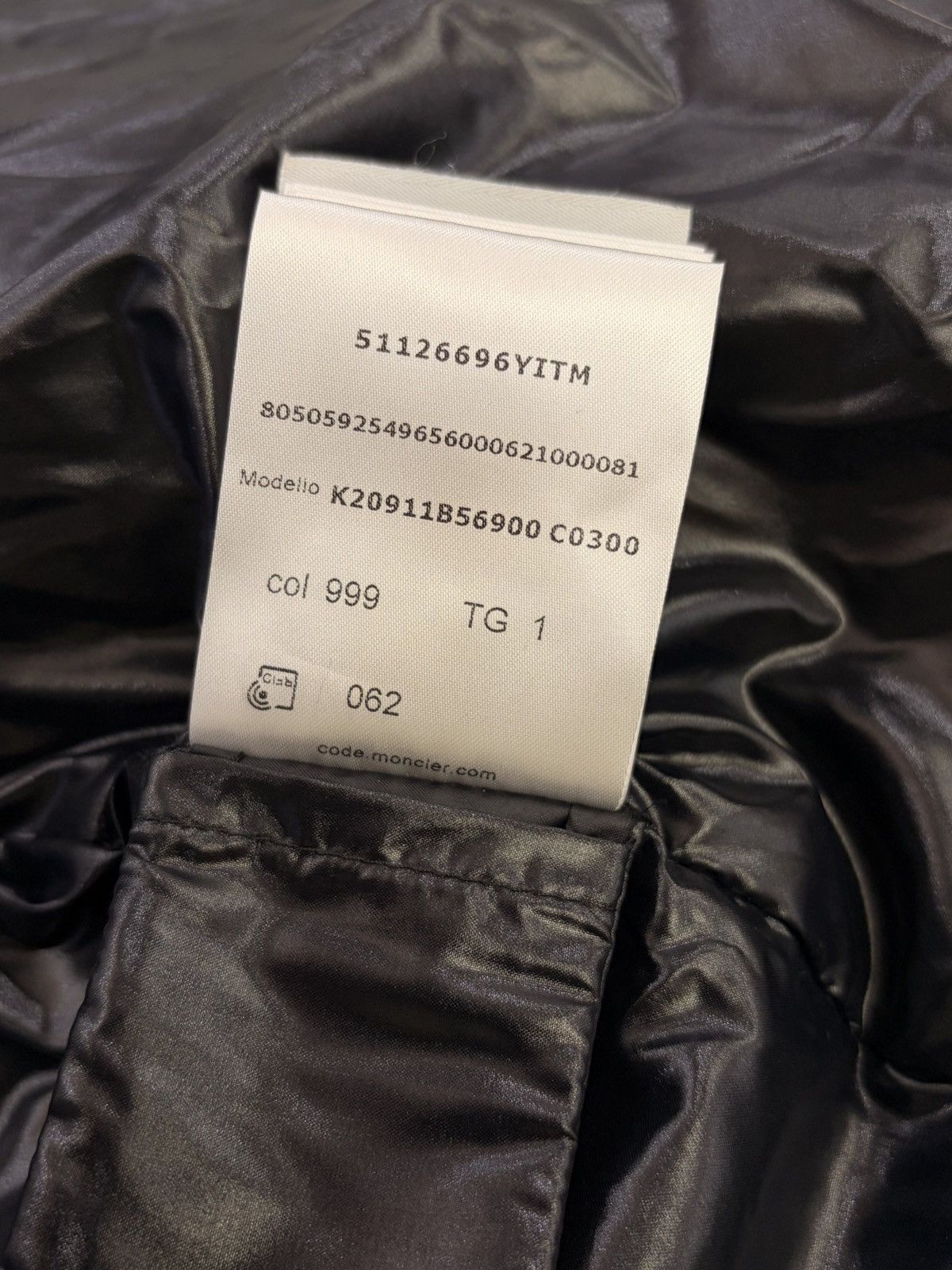 Moncler Montcla Hooded Short Down Jacket Size (1) Small Size US S / EU 44-46 / 1 - 10 Thumbnail